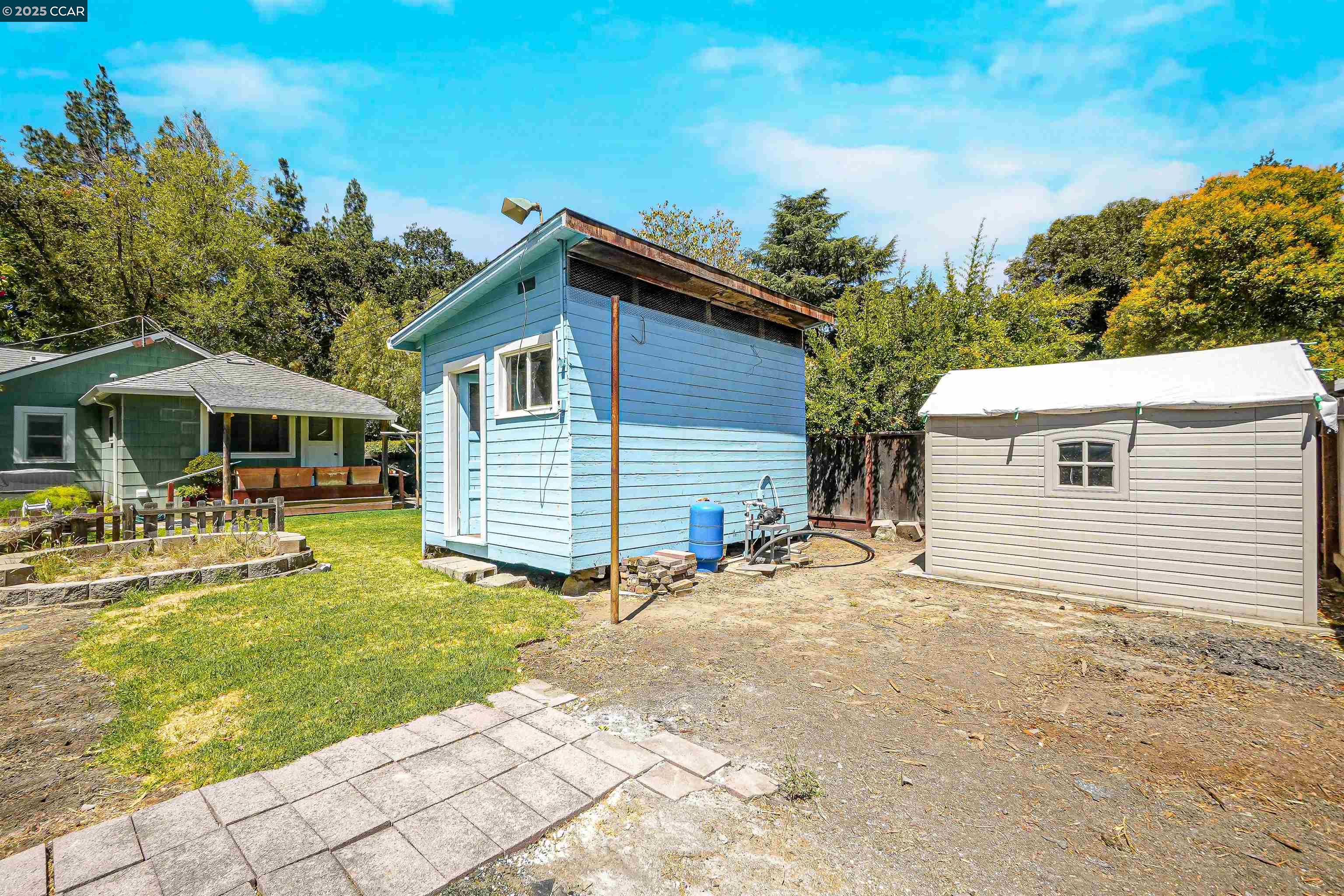 160 S Cody Ln