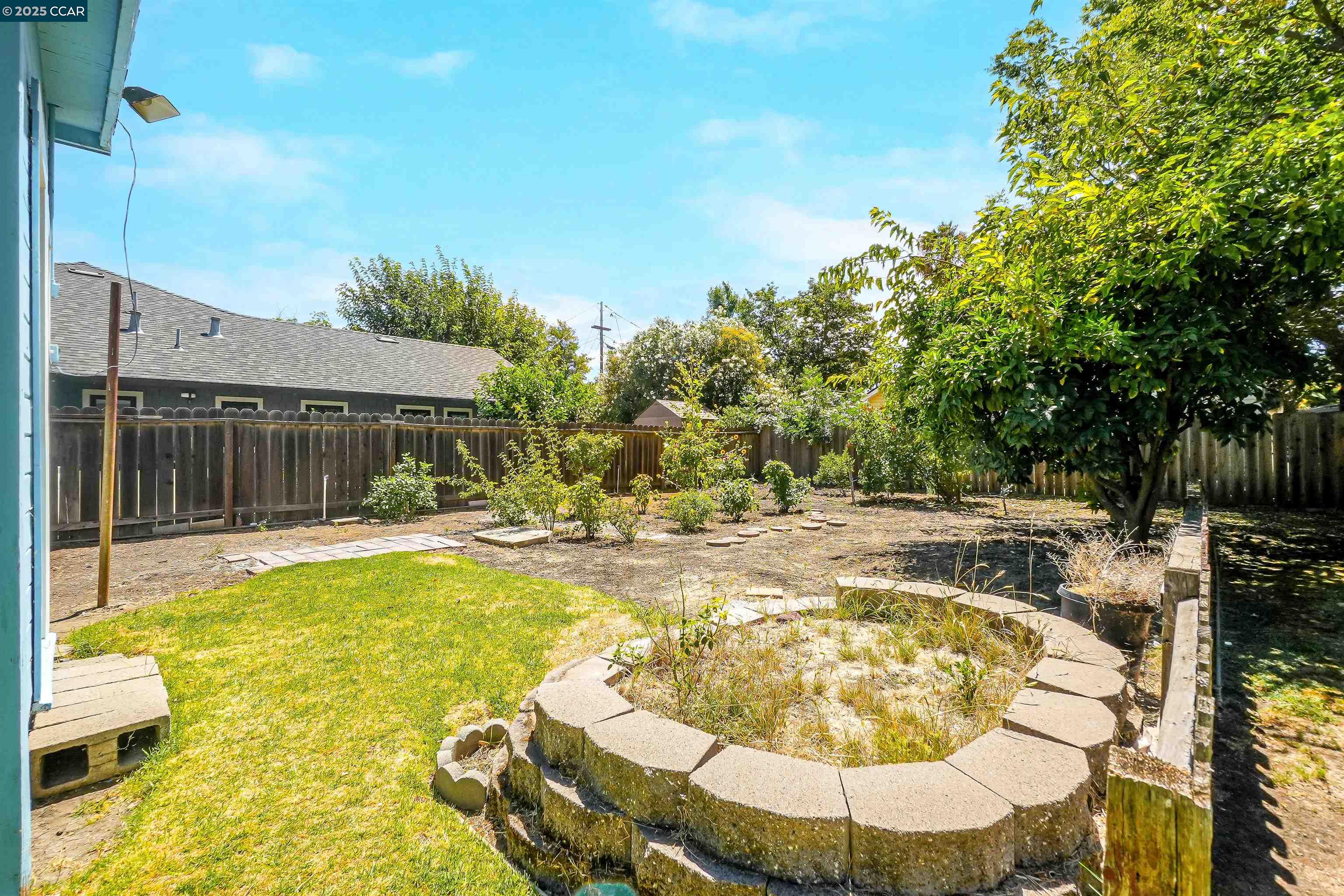 160 S Cody Ln
