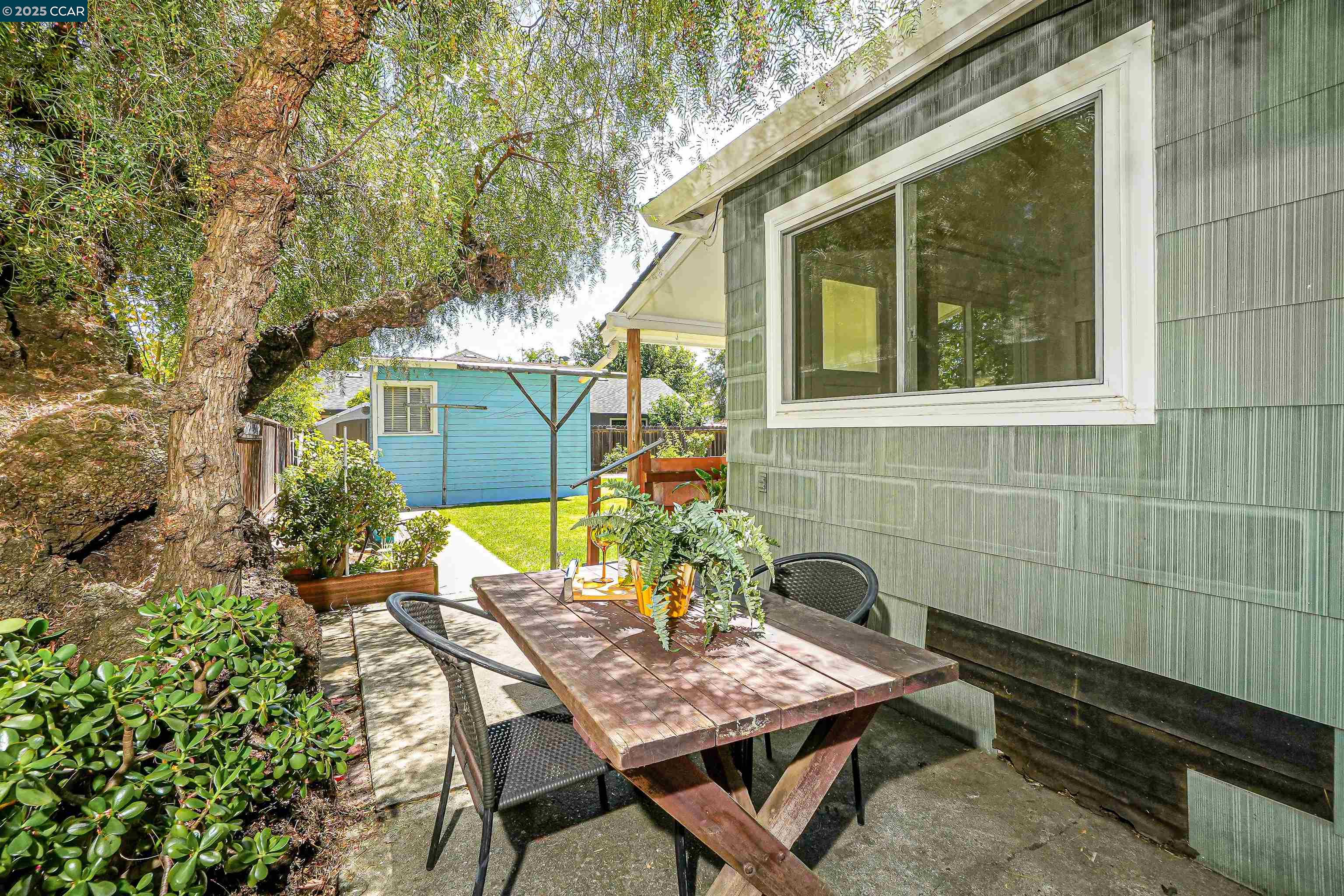 160 S Cody Ln