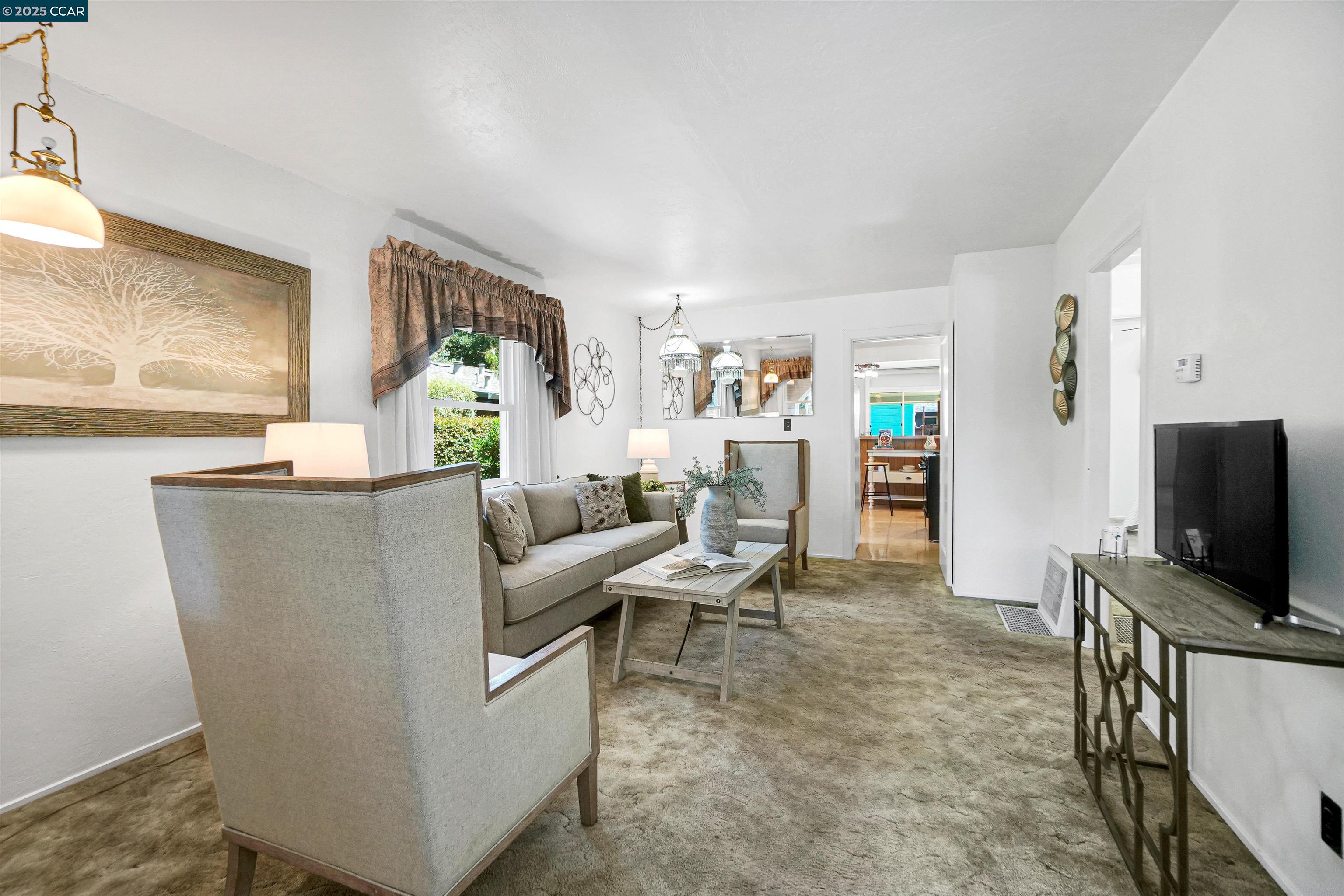 160 S Cody Ln