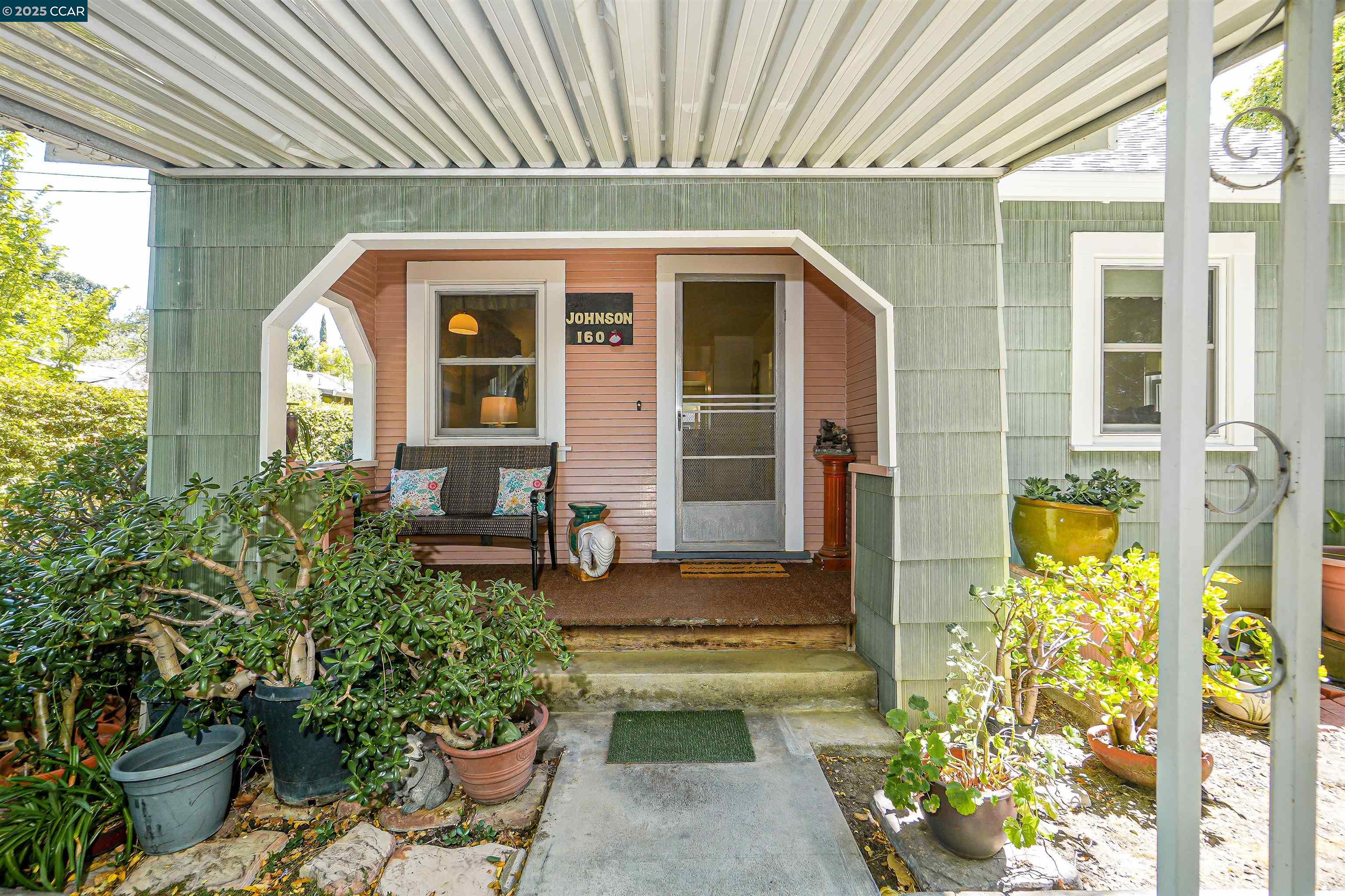 160 S Cody Ln