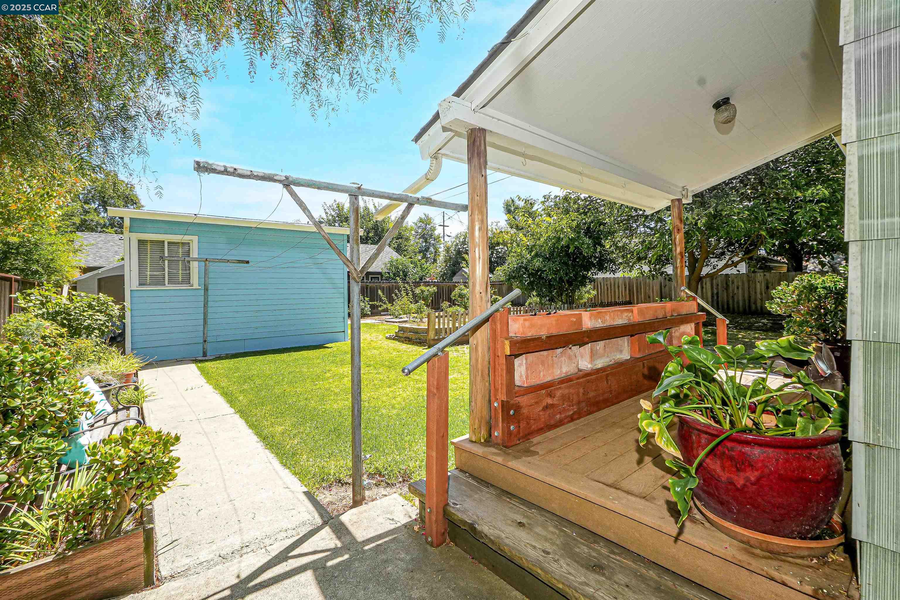 160 S Cody Ln
