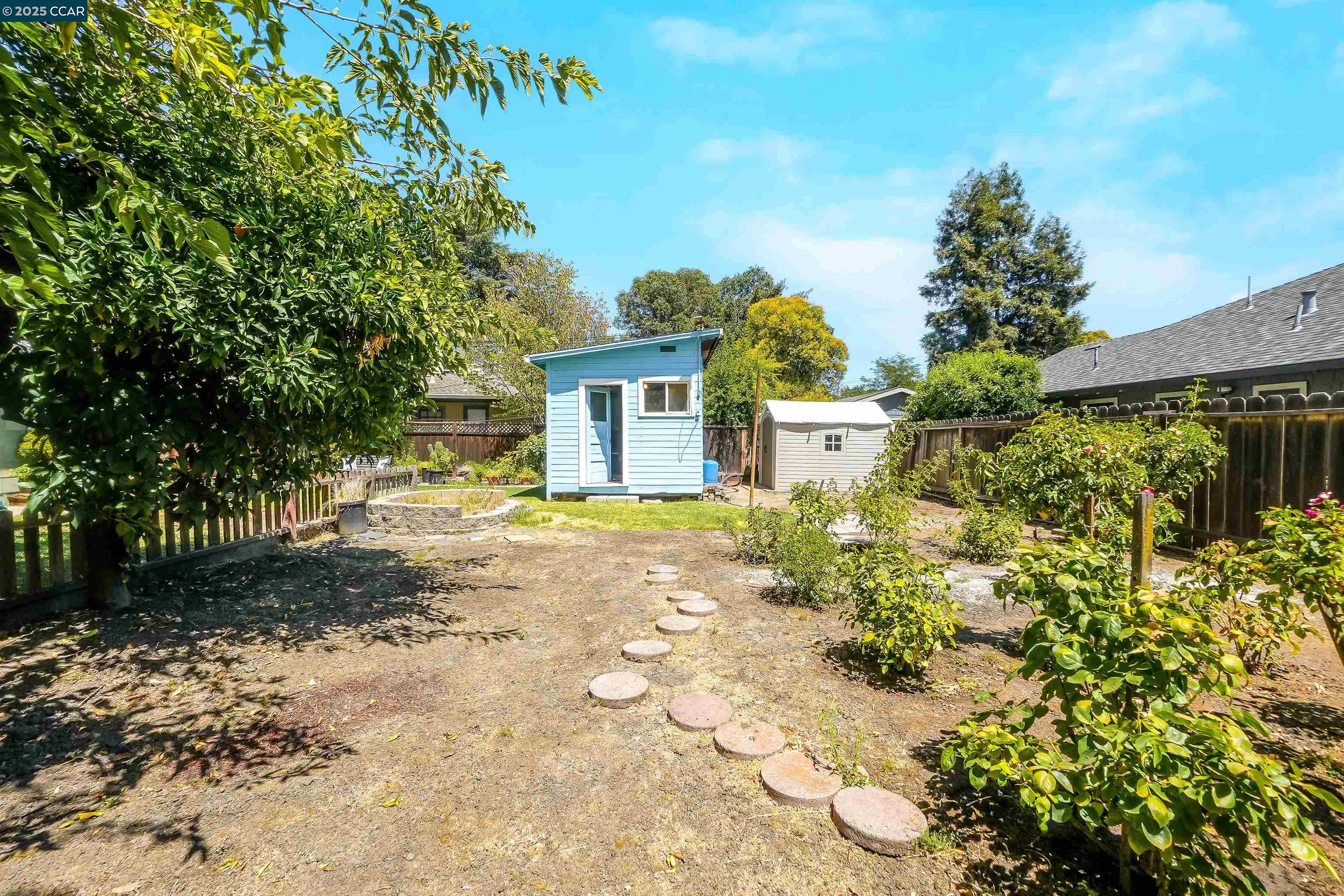 160 S Cody Ln