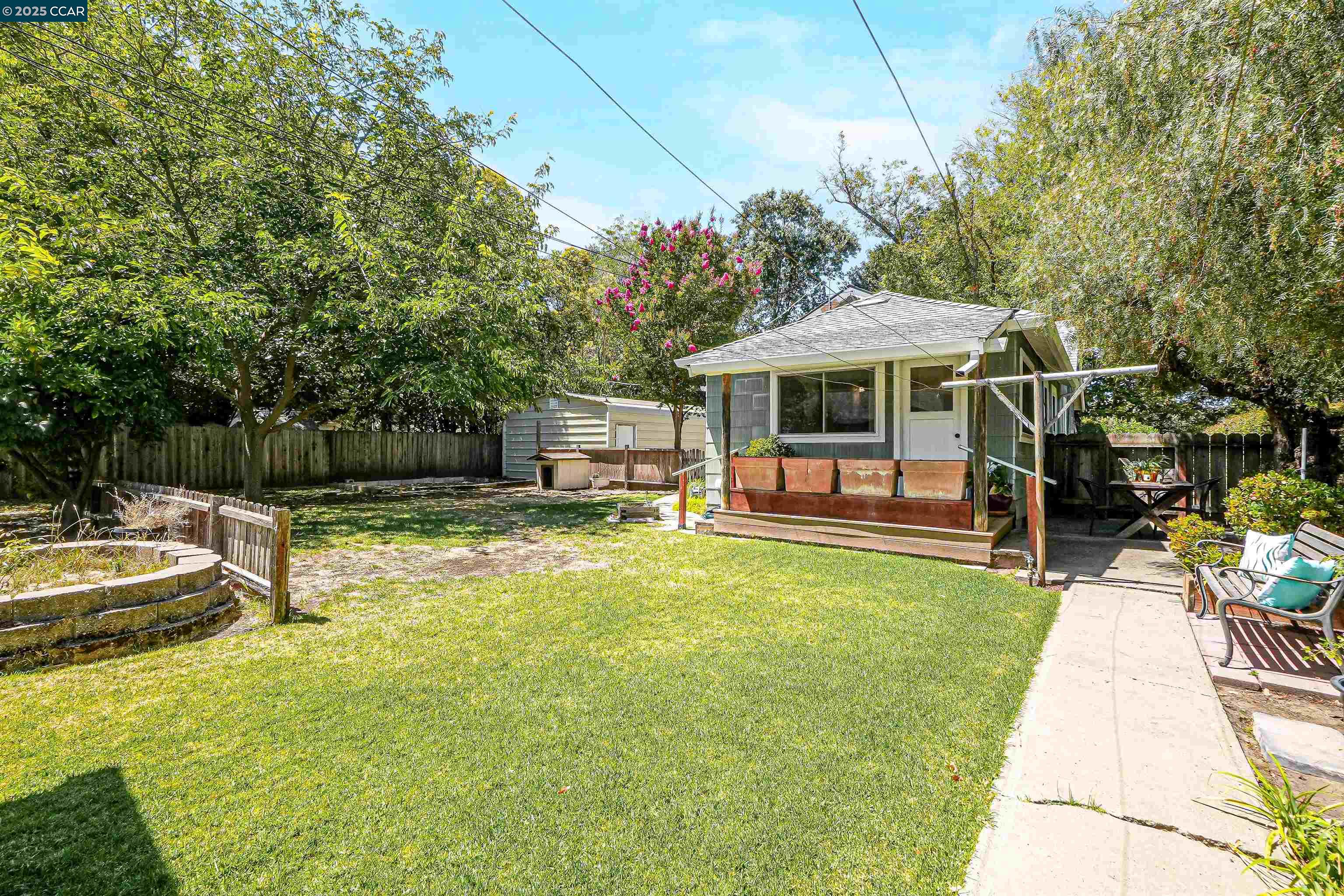 160 S Cody Ln