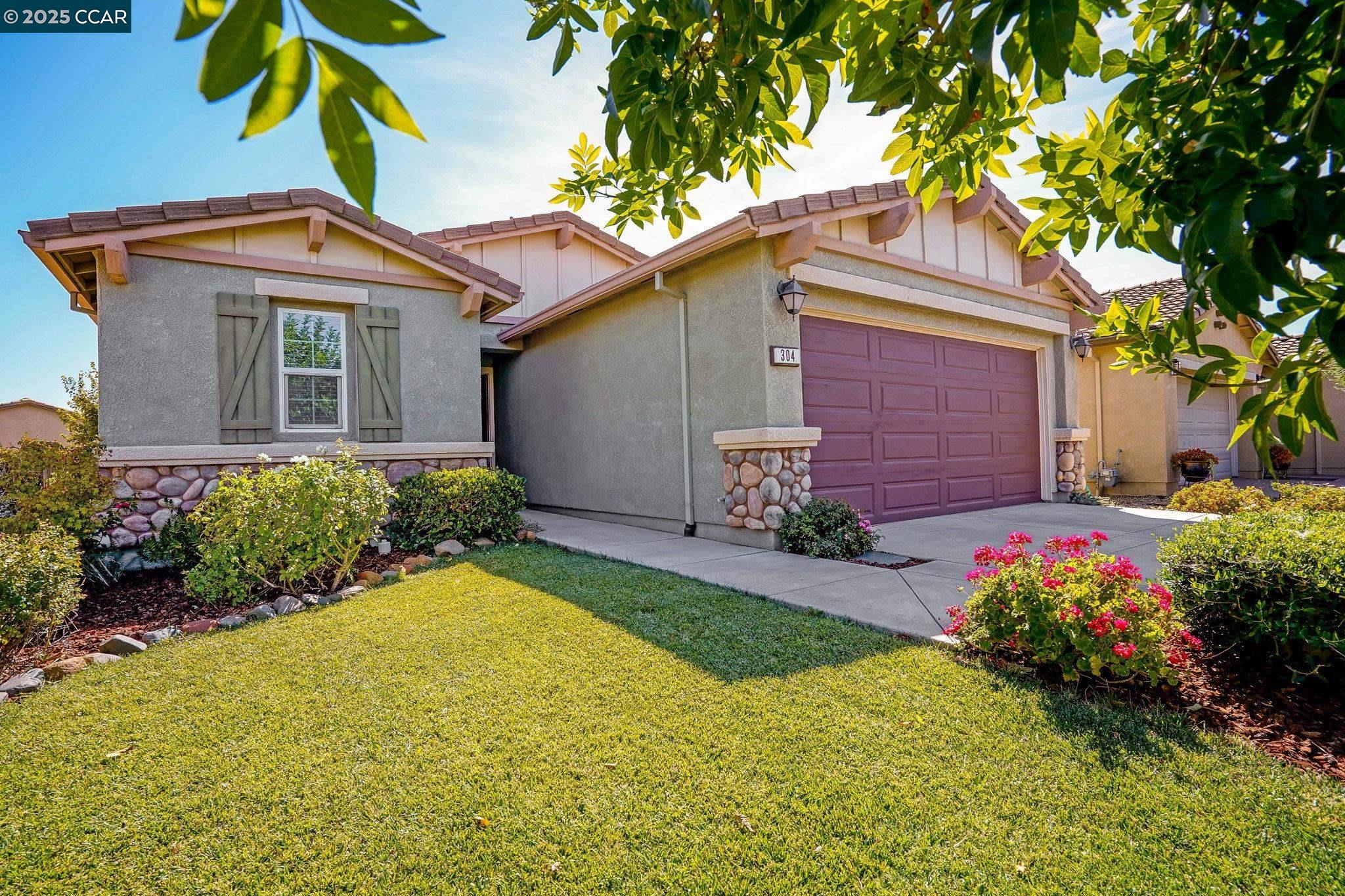 304 Birch Ridge Dr