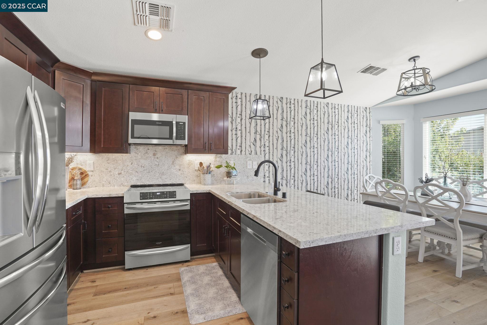 304 Birch Ridge Dr