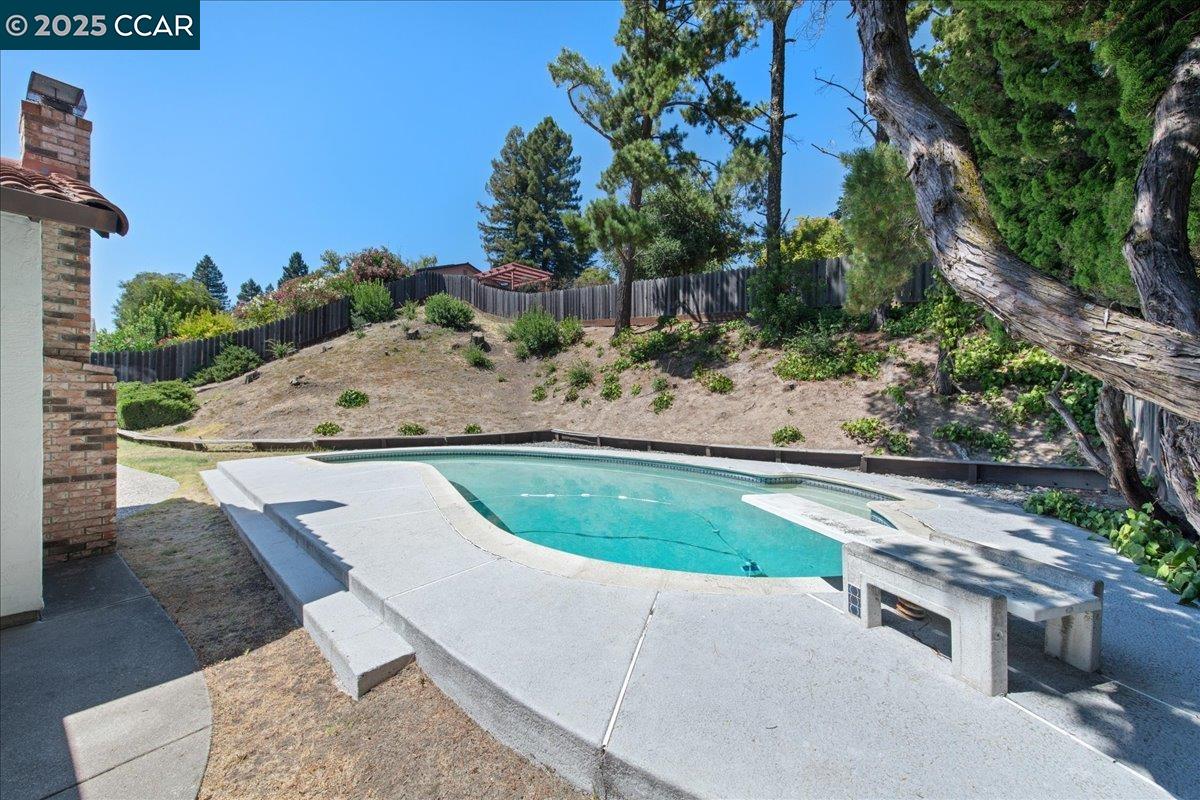 3900 Campolindo Dr