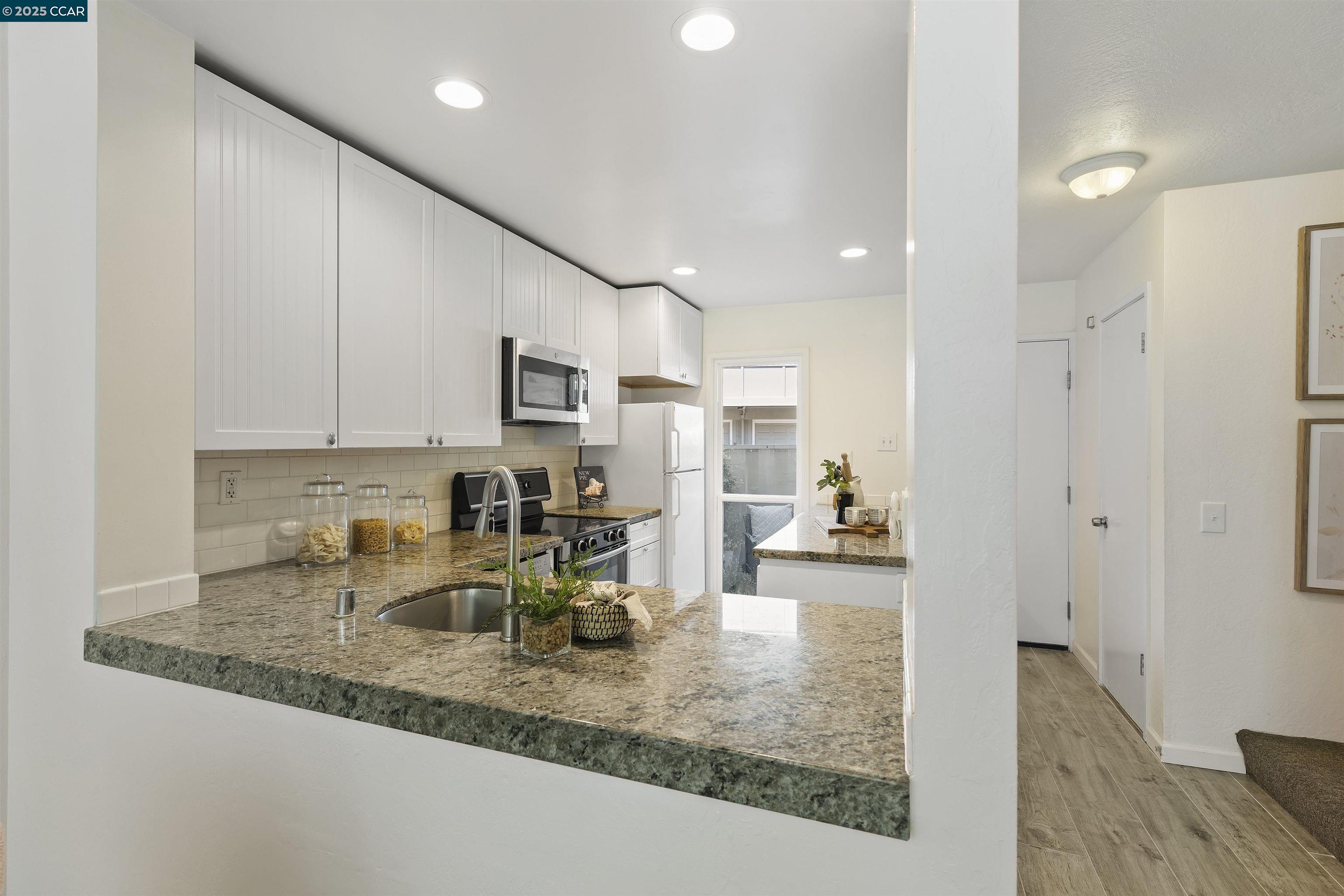 73 Brookwood Rd # 9