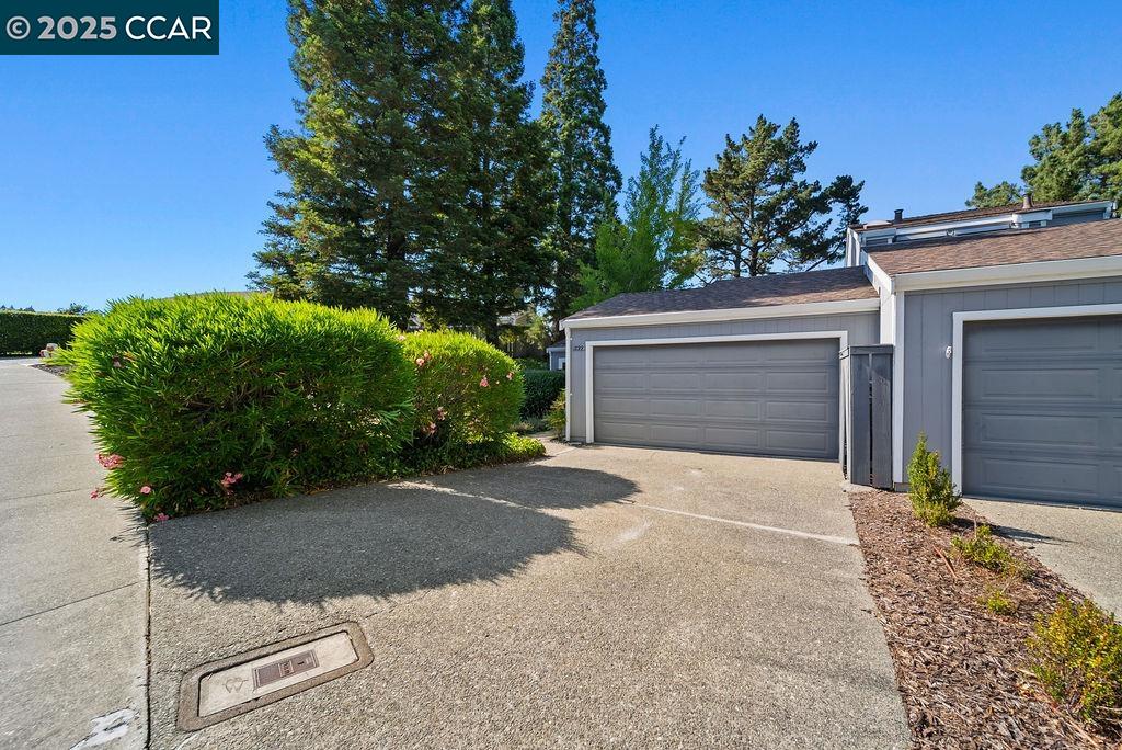 1899 Ascot Drive