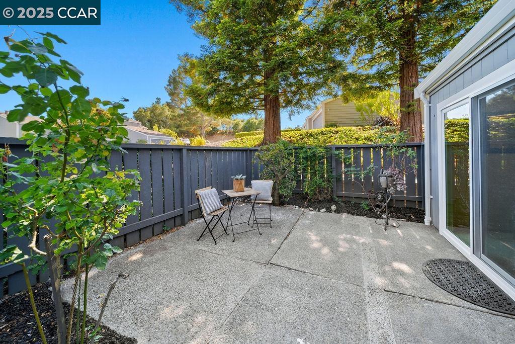 1899 Ascot Drive