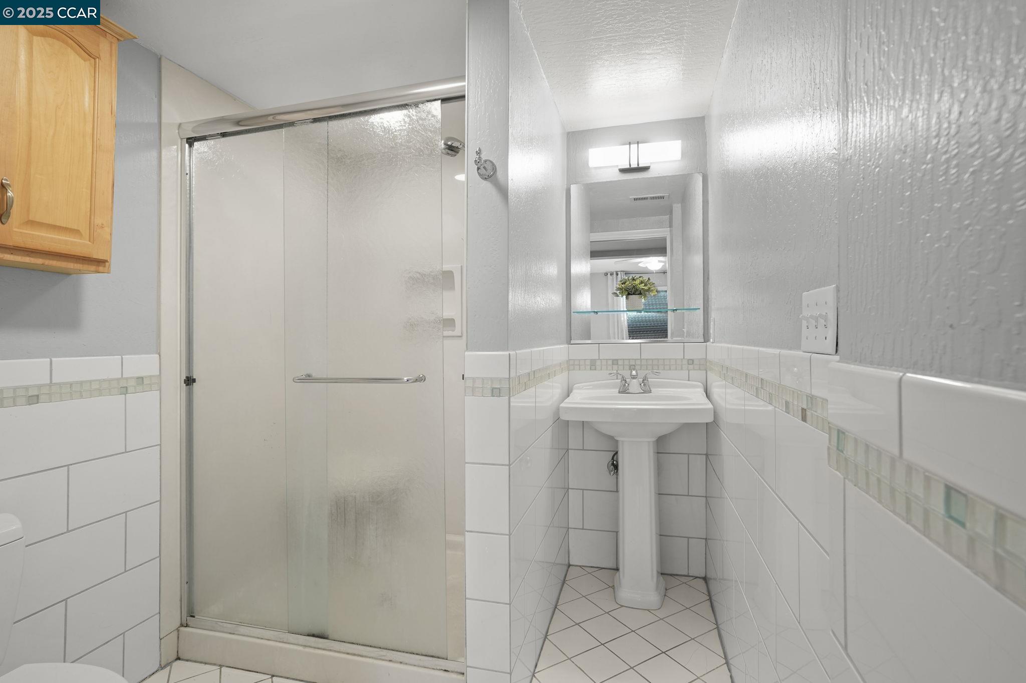3337 Esperanza Dr