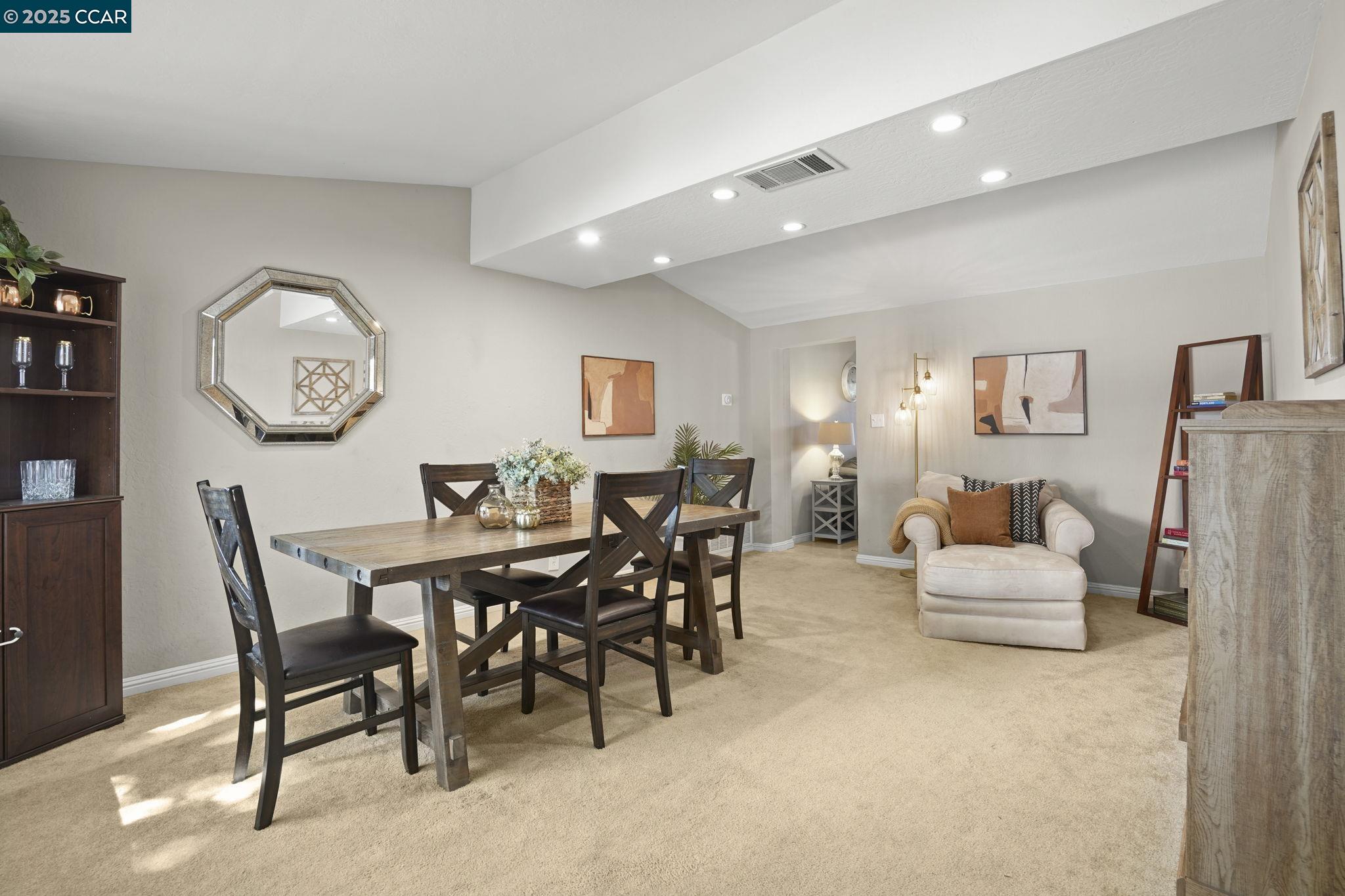 3337 Esperanza Dr