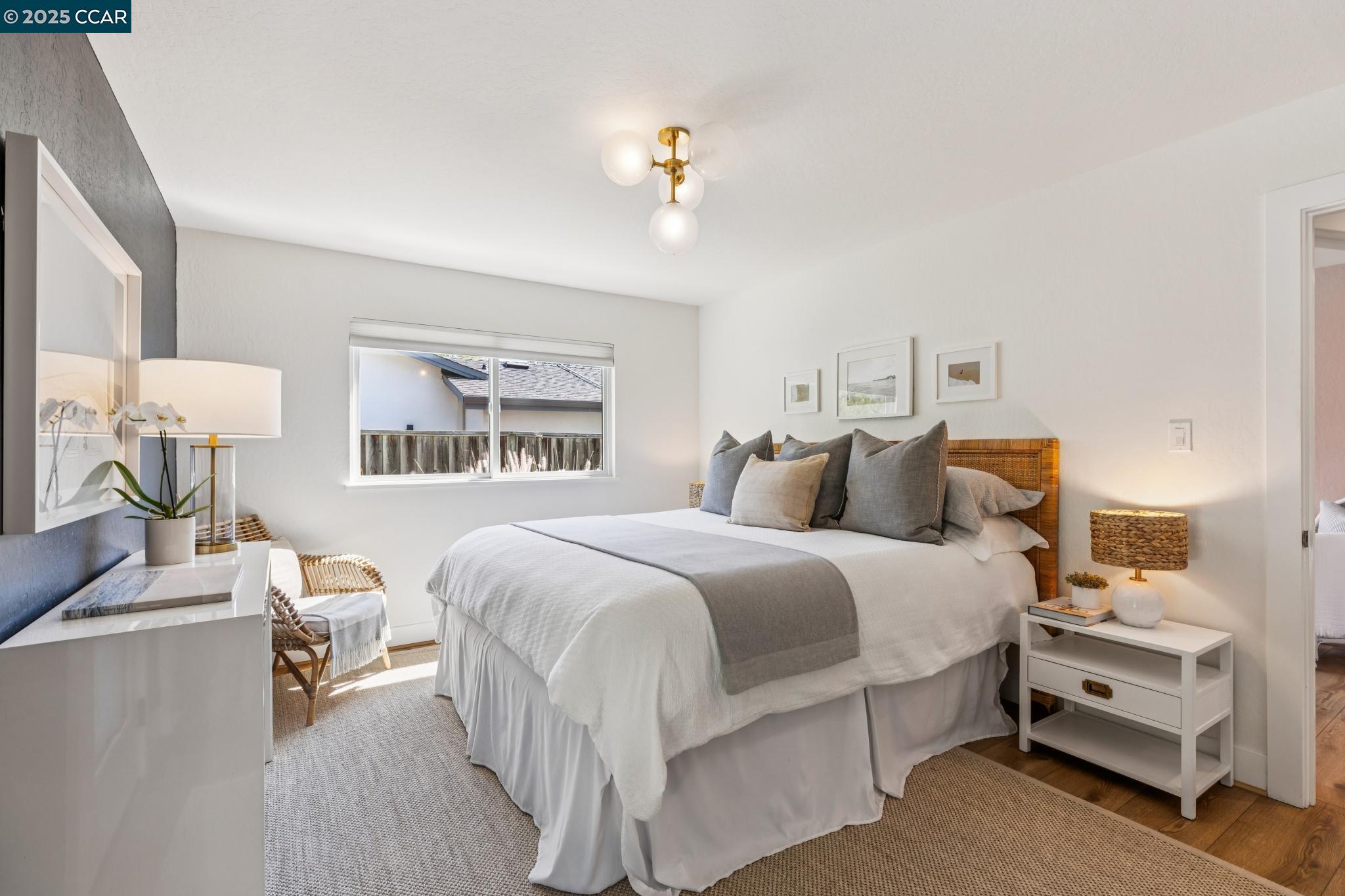 1088 Sierra Vista Way