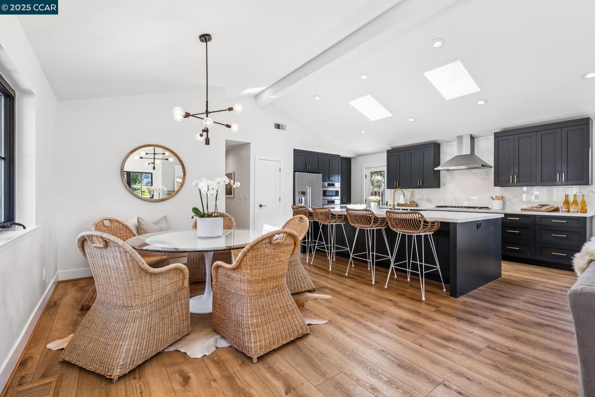 1088 Sierra Vista Way