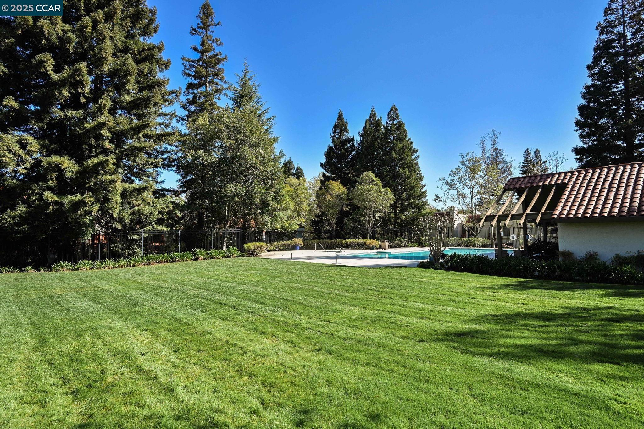 389 Pimlico Dr