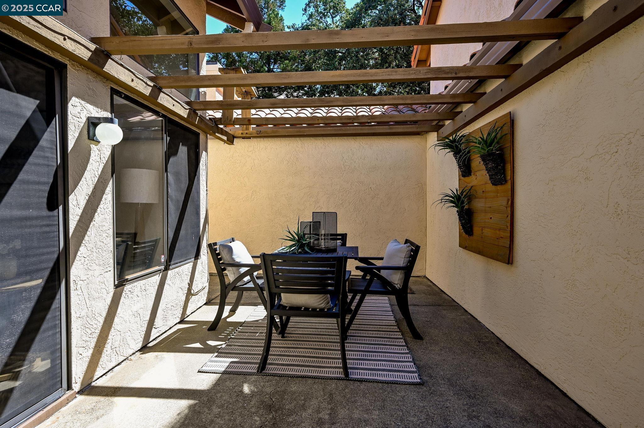 389 Pimlico Dr