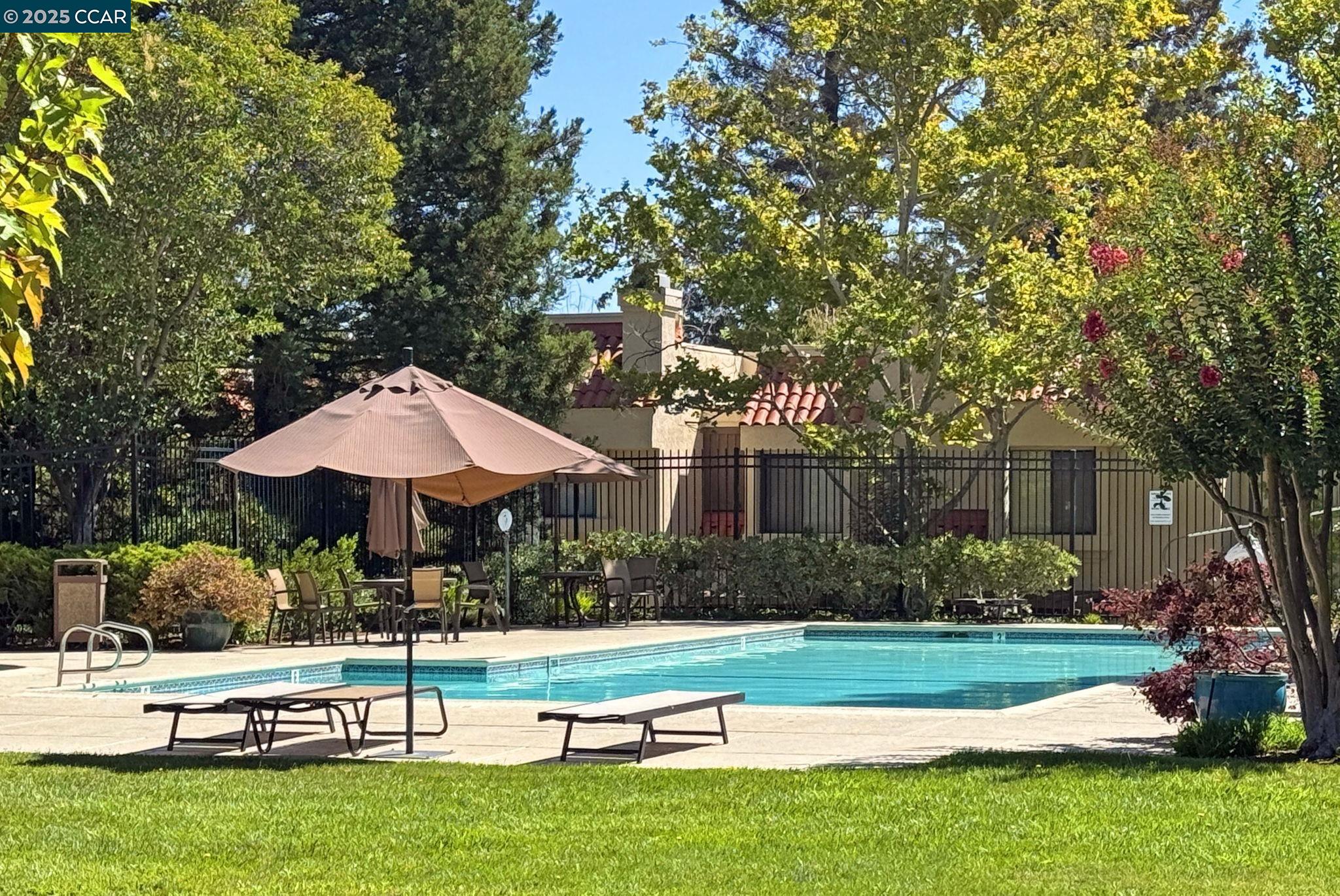 389 Pimlico Dr