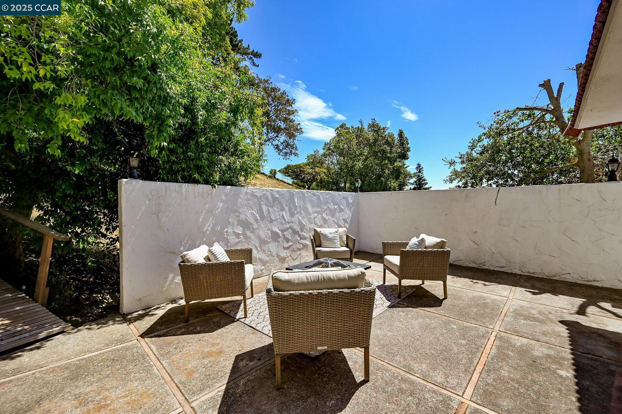 58 Ashbrook Pl