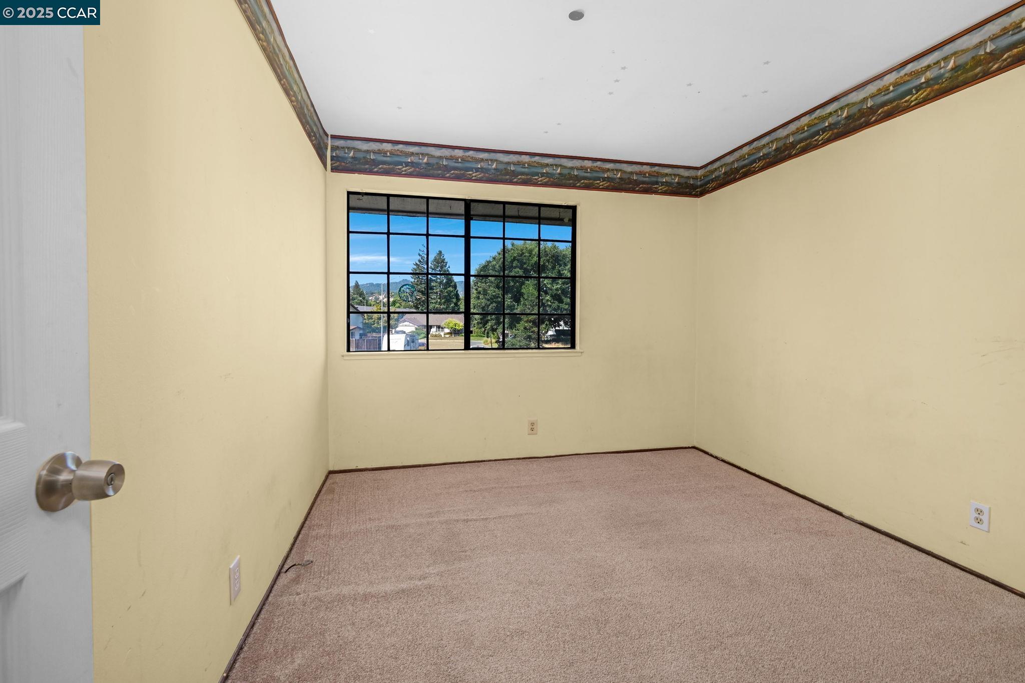 9 Lone Oak Ct