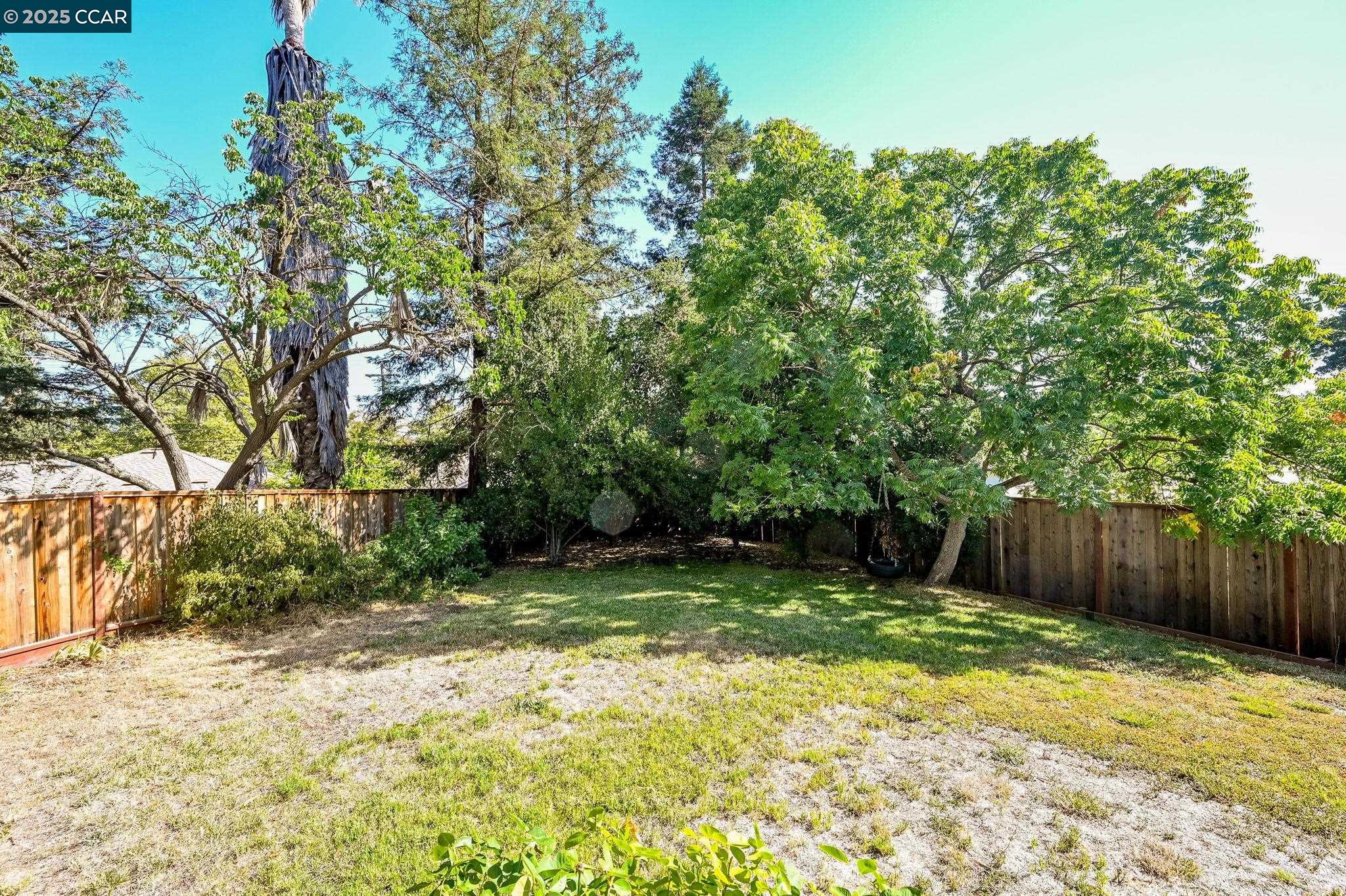 9 Lone Oak Ct