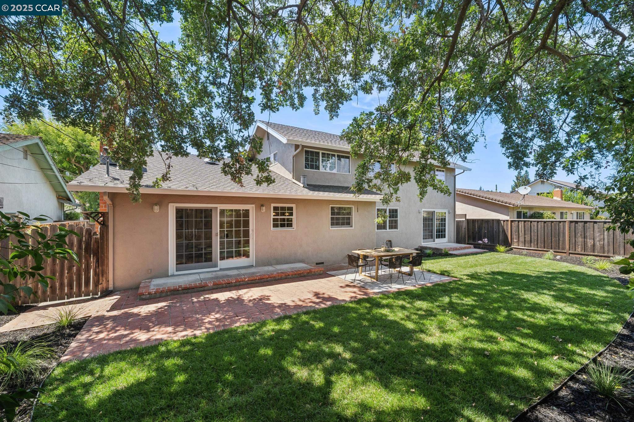 906 Hastings Dr
