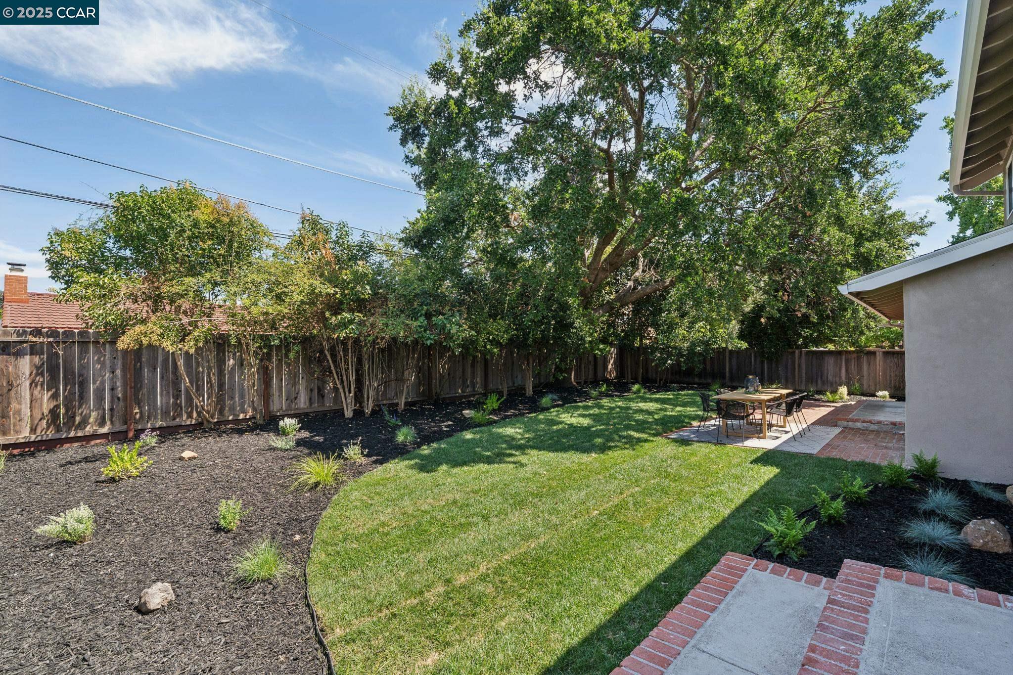 906 Hastings Dr
