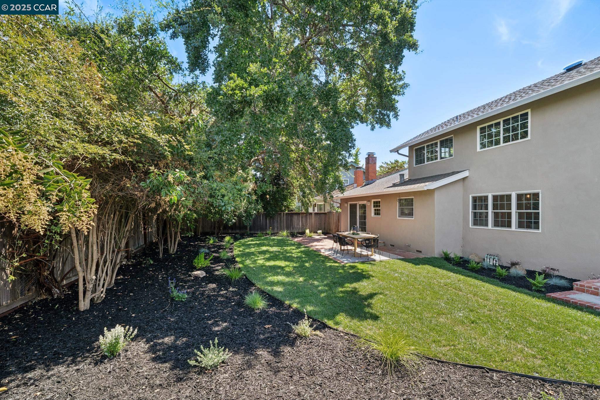 906 Hastings Dr