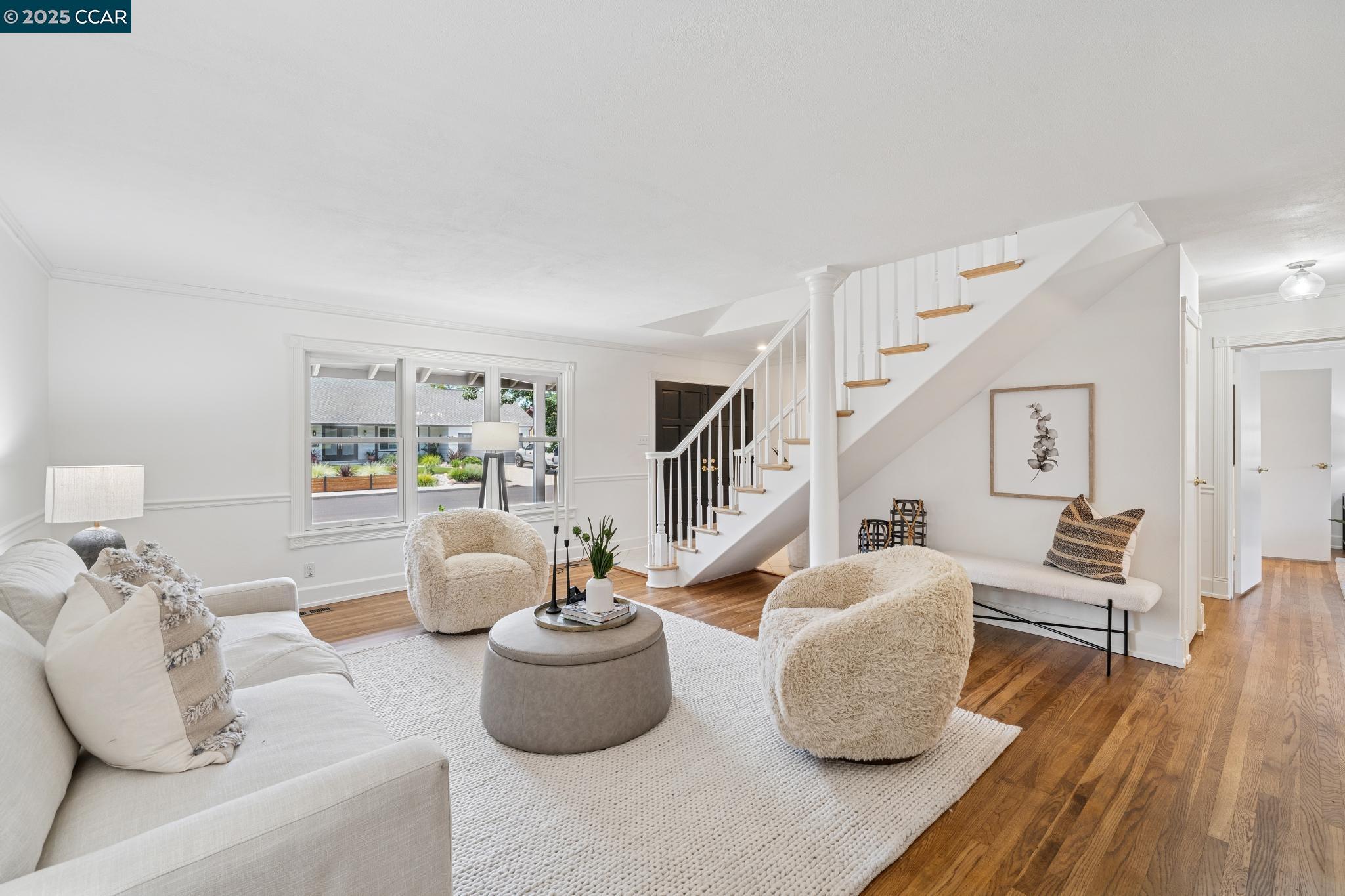 906 Hastings Dr