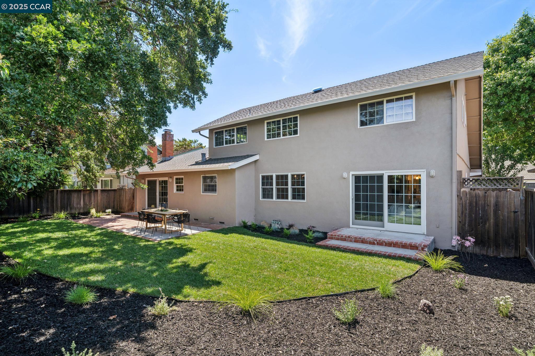 906 Hastings Dr