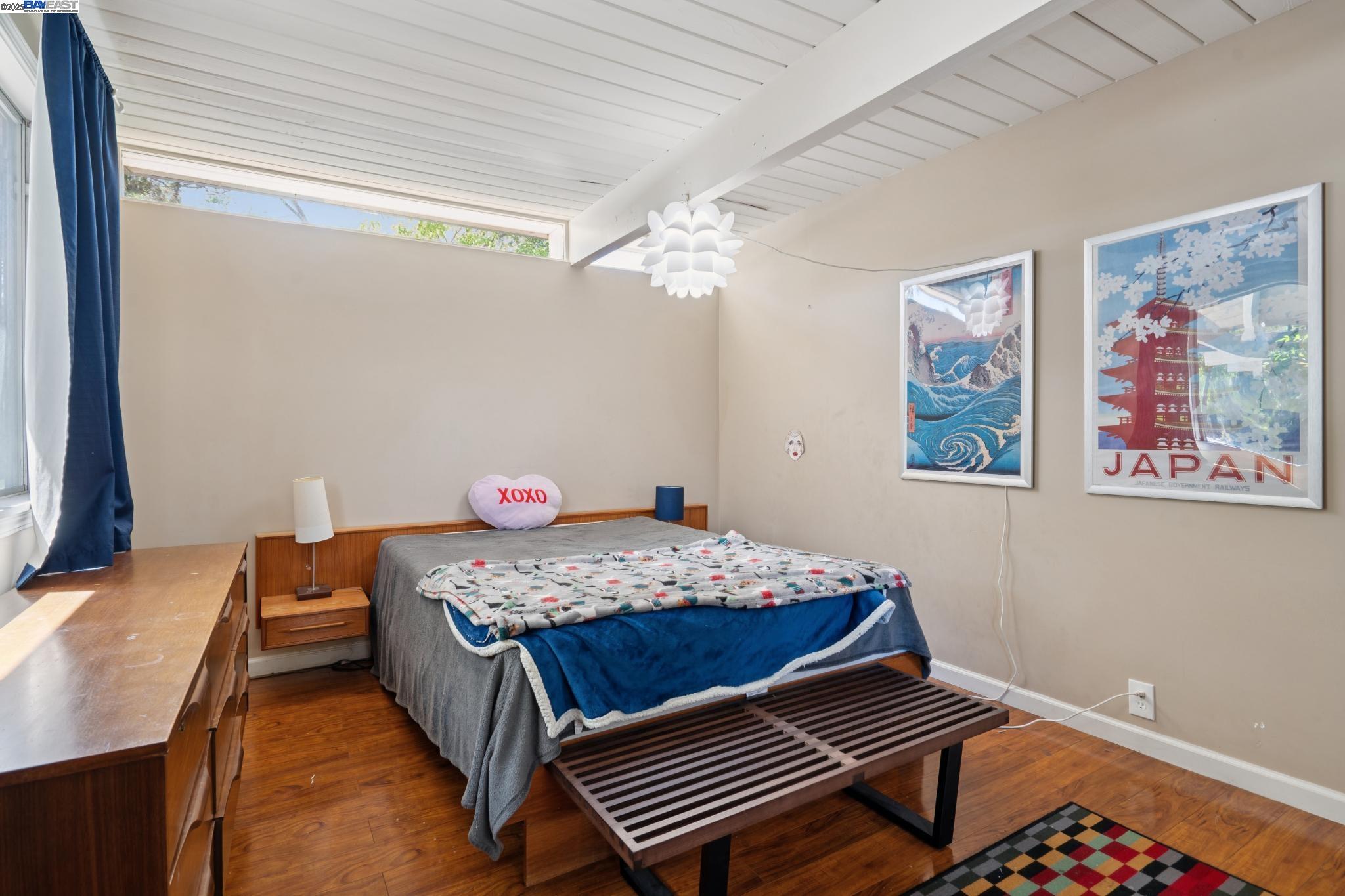 3767 Gainsborough Dr