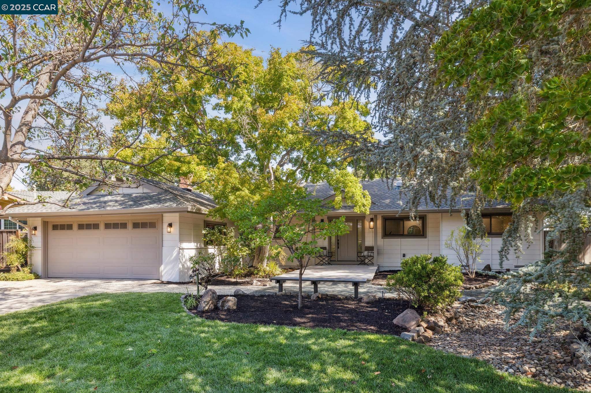 778 Hamilton Dr