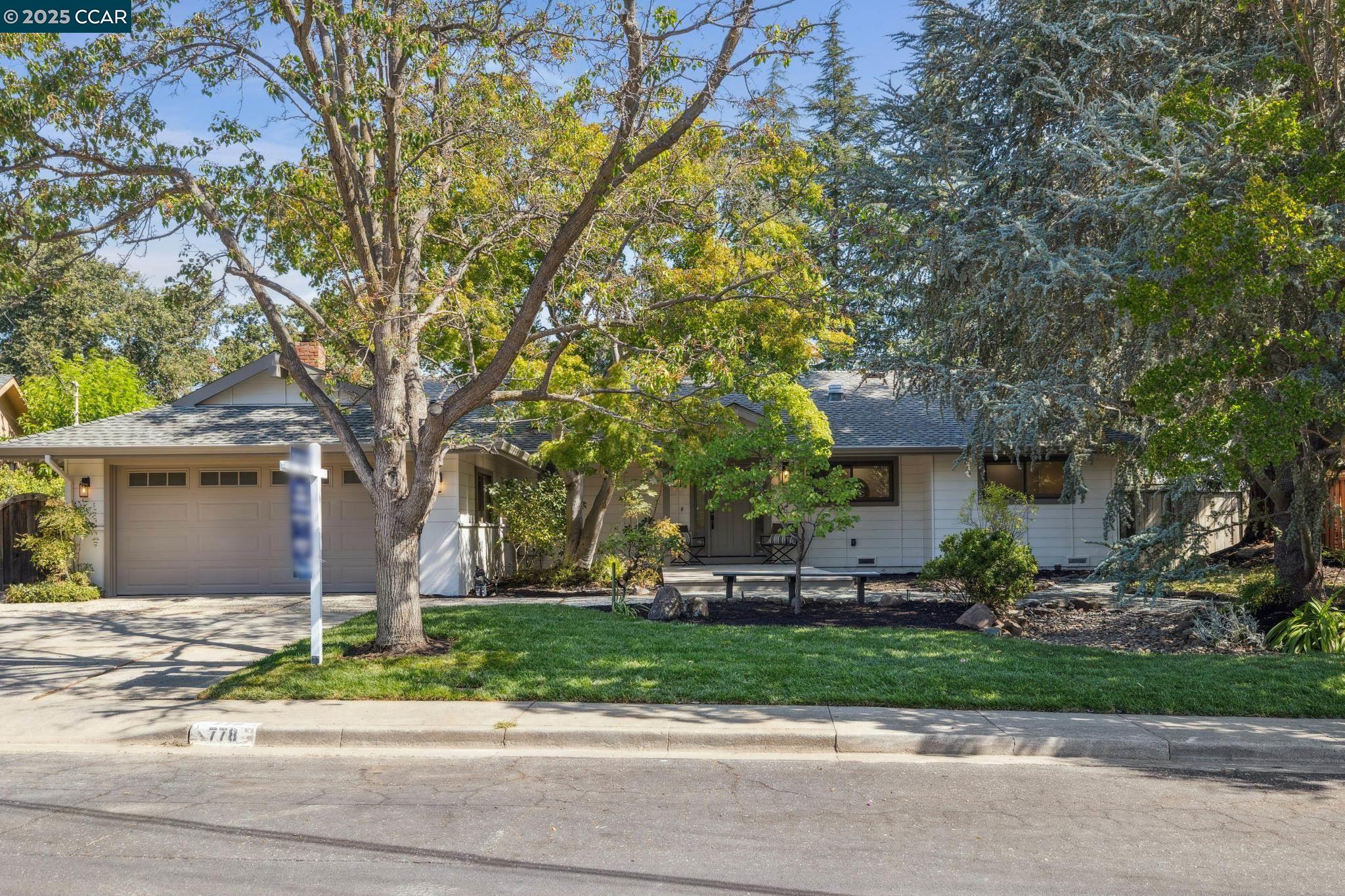 778 Hamilton Dr