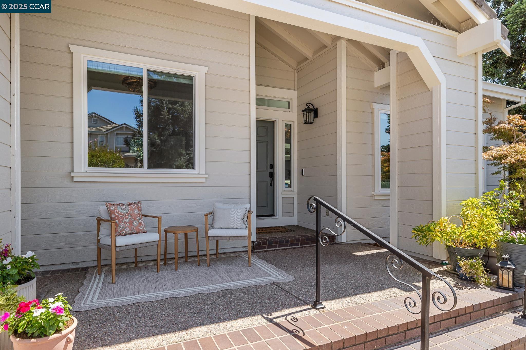 606 Old Vine Ct