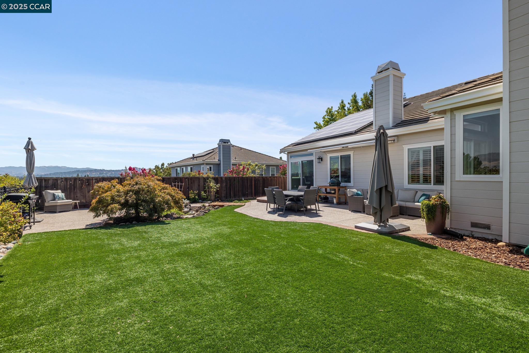606 Old Vine Ct