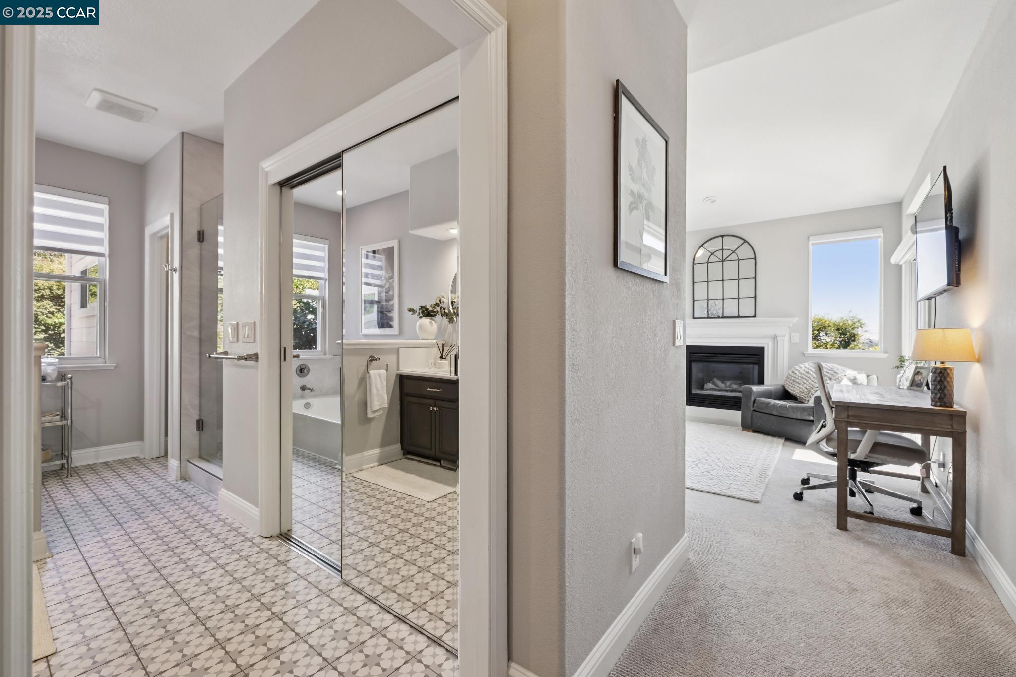 606 Old Vine Ct