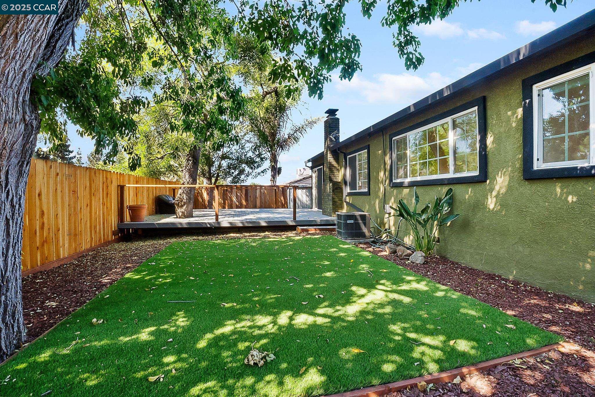 2425 Jerilynn Dr