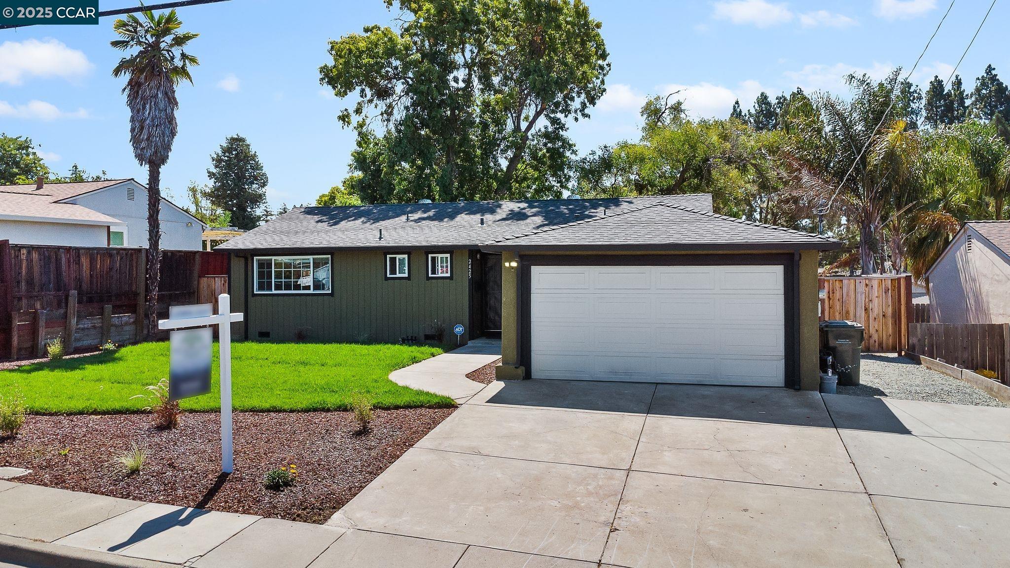 2425 Jerilynn Dr