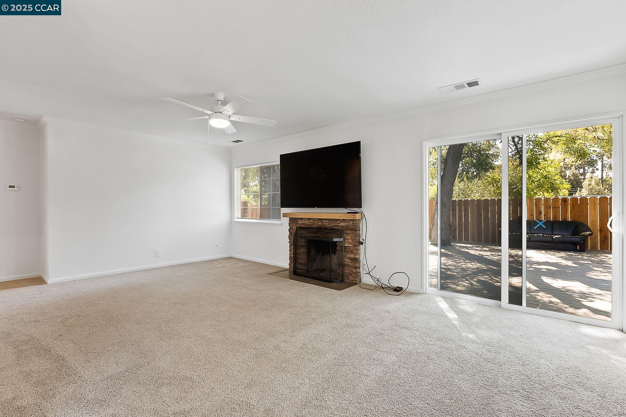 2425 Jerilynn Dr