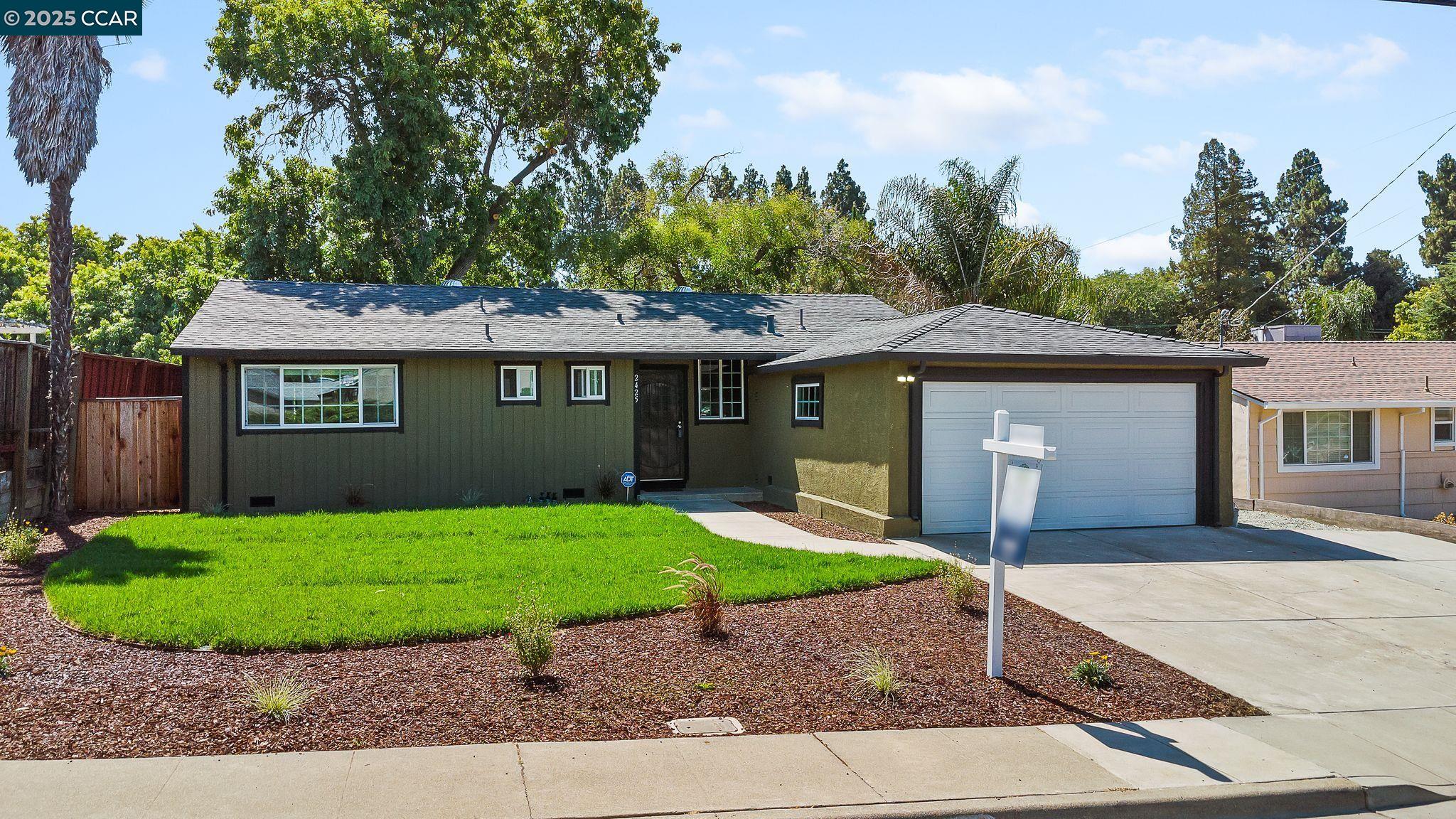 2425 Jerilynn Dr