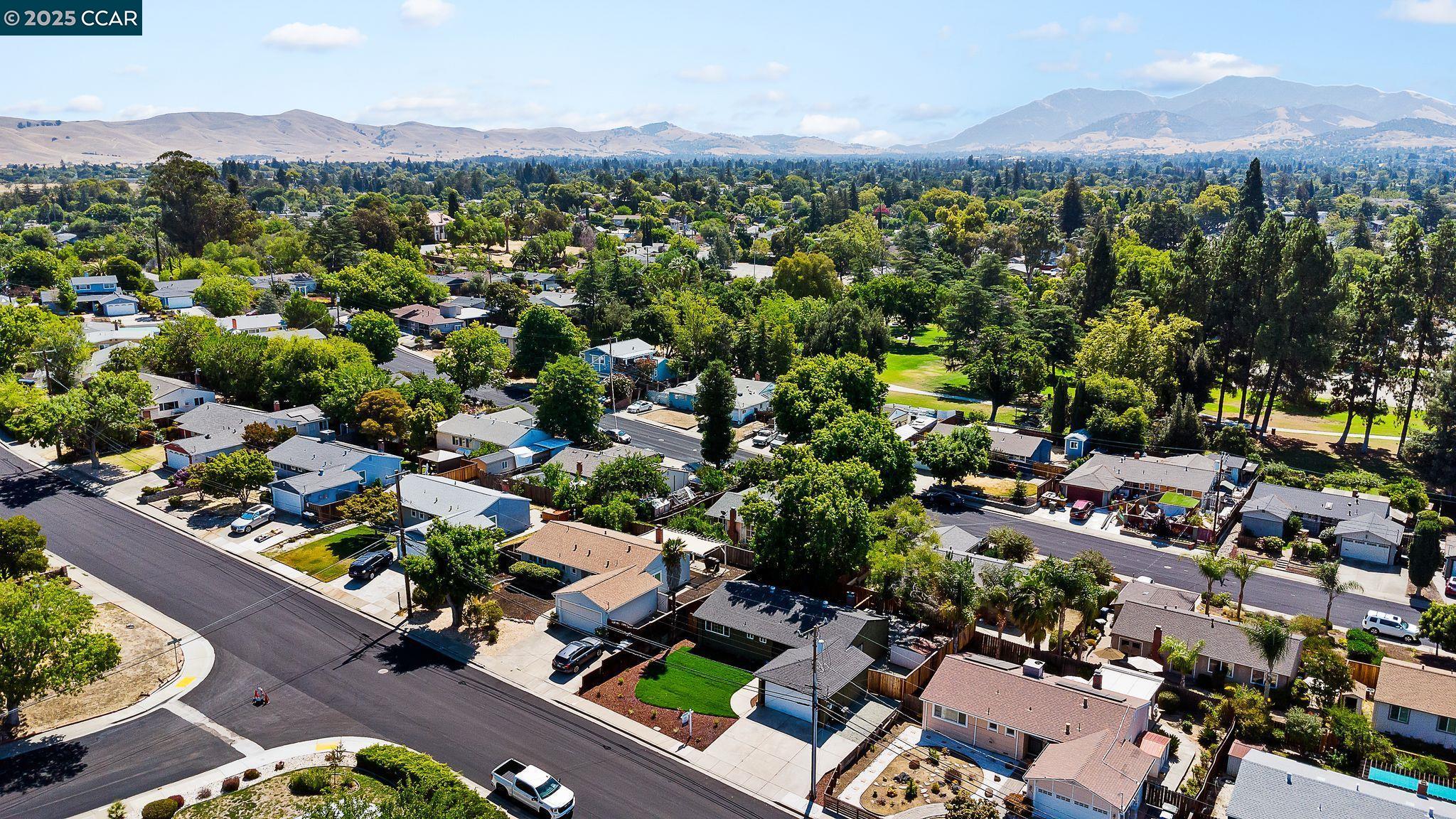 2425 Jerilynn Dr