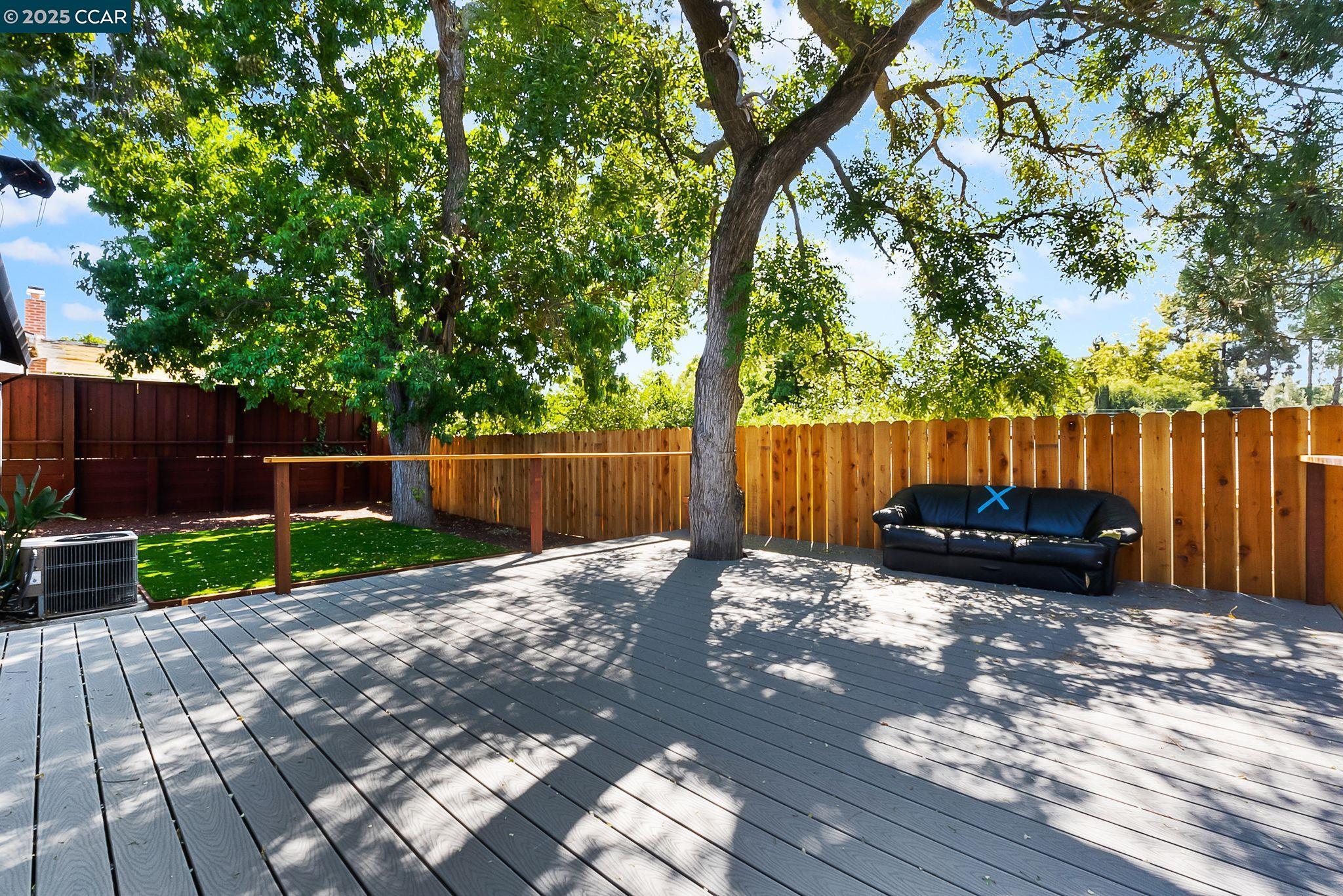 2425 Jerilynn Dr