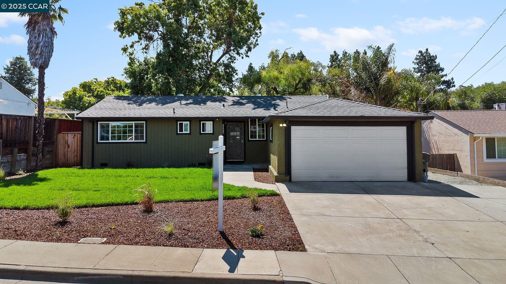 2425 Jerilynn Dr