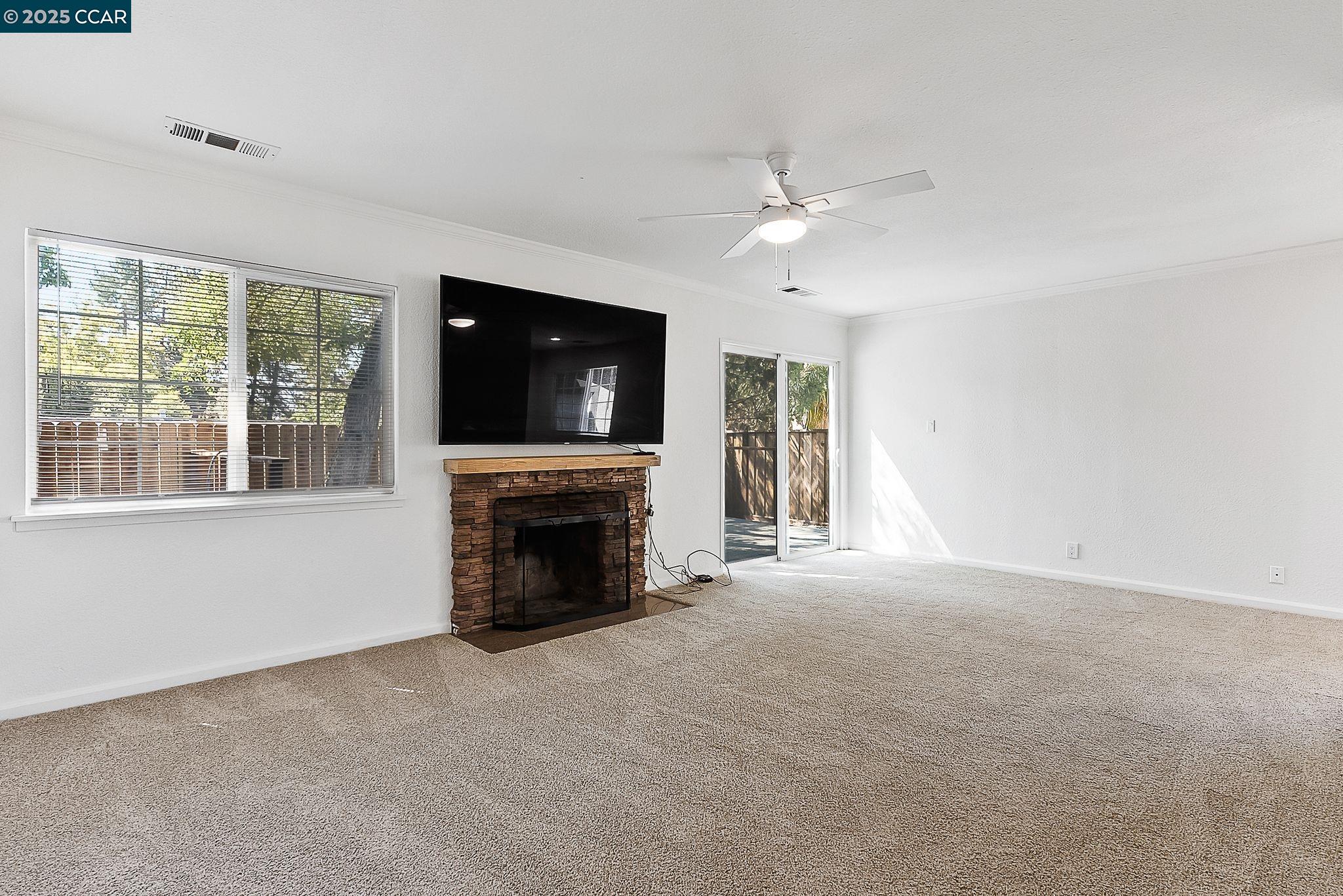 2425 Jerilynn Dr