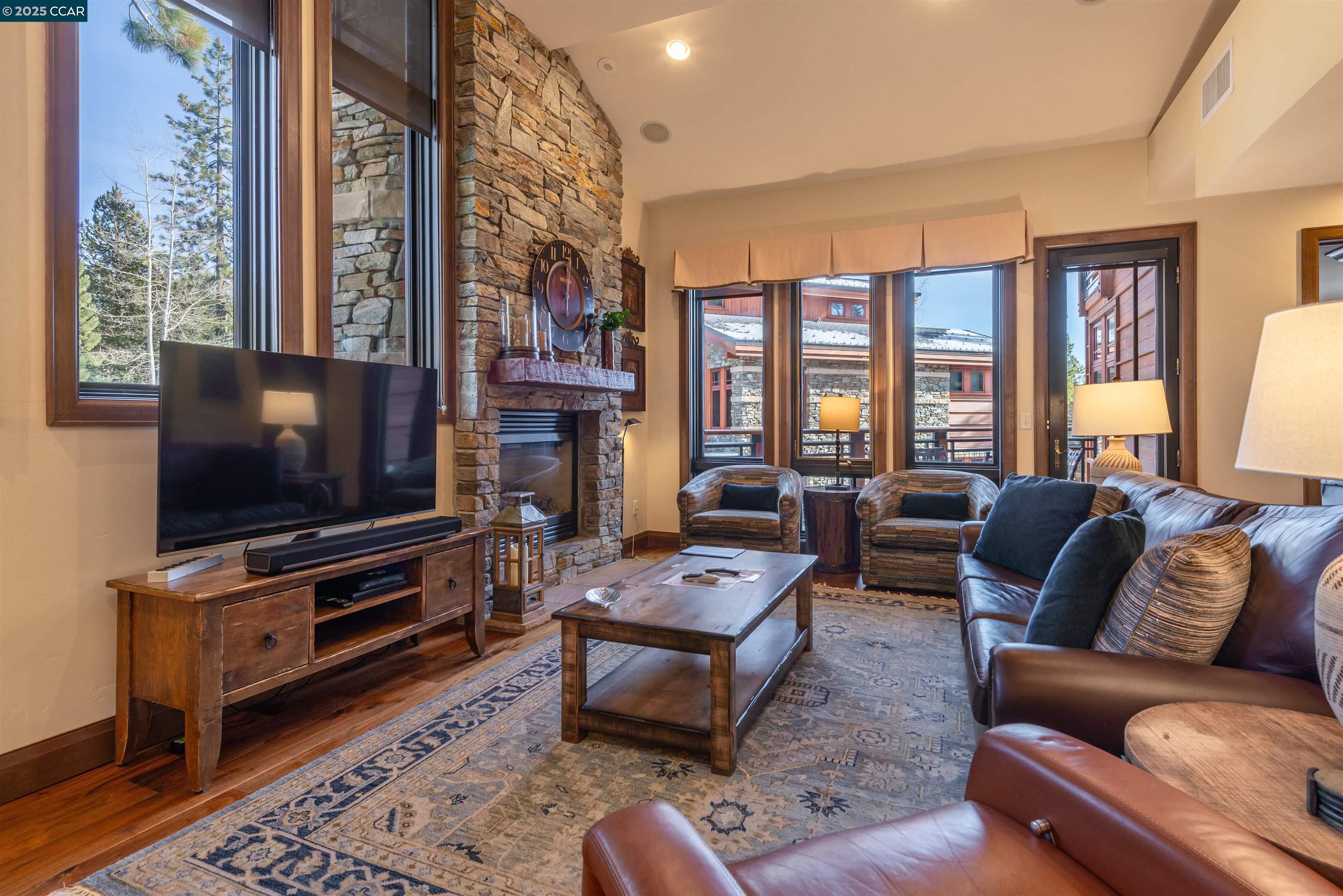 6750 North Lake Blvd # 15G