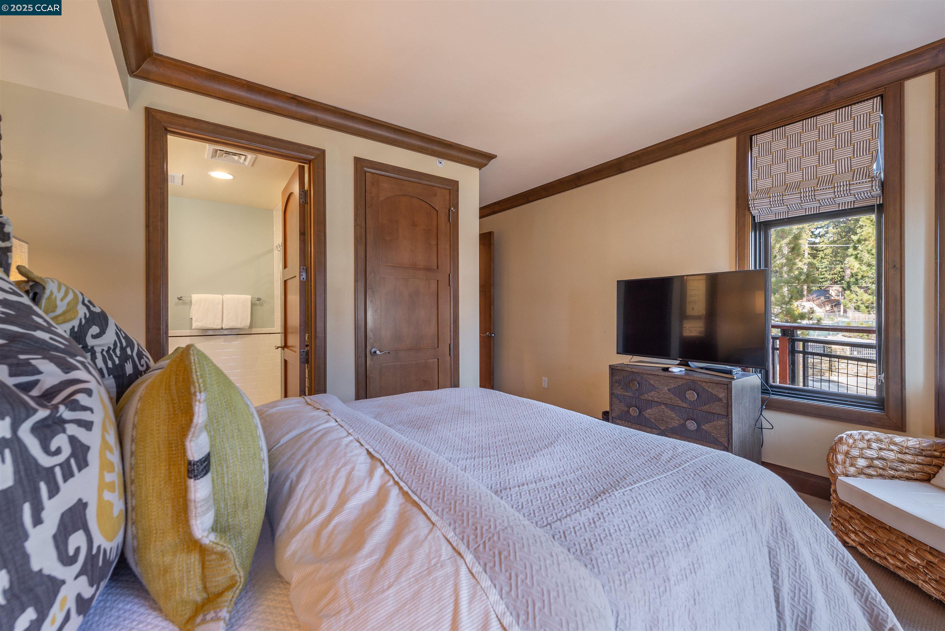6750 North Lake Blvd # 15G