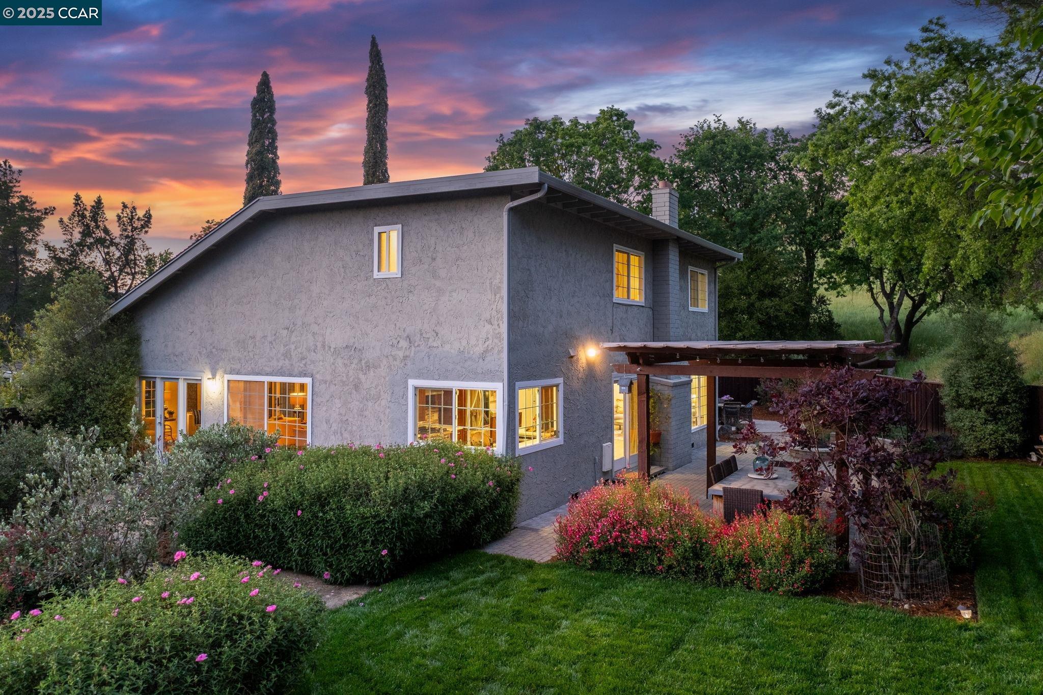 1092 Hillendale Ct