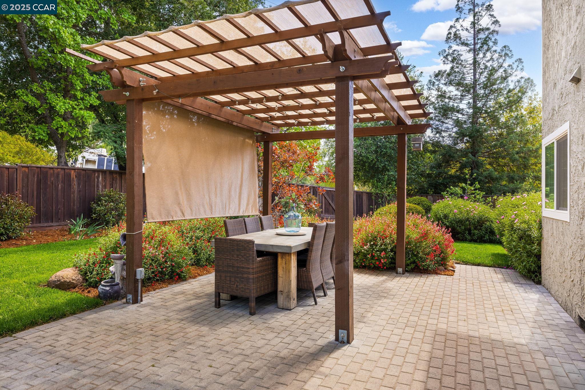 1092 Hillendale Ct