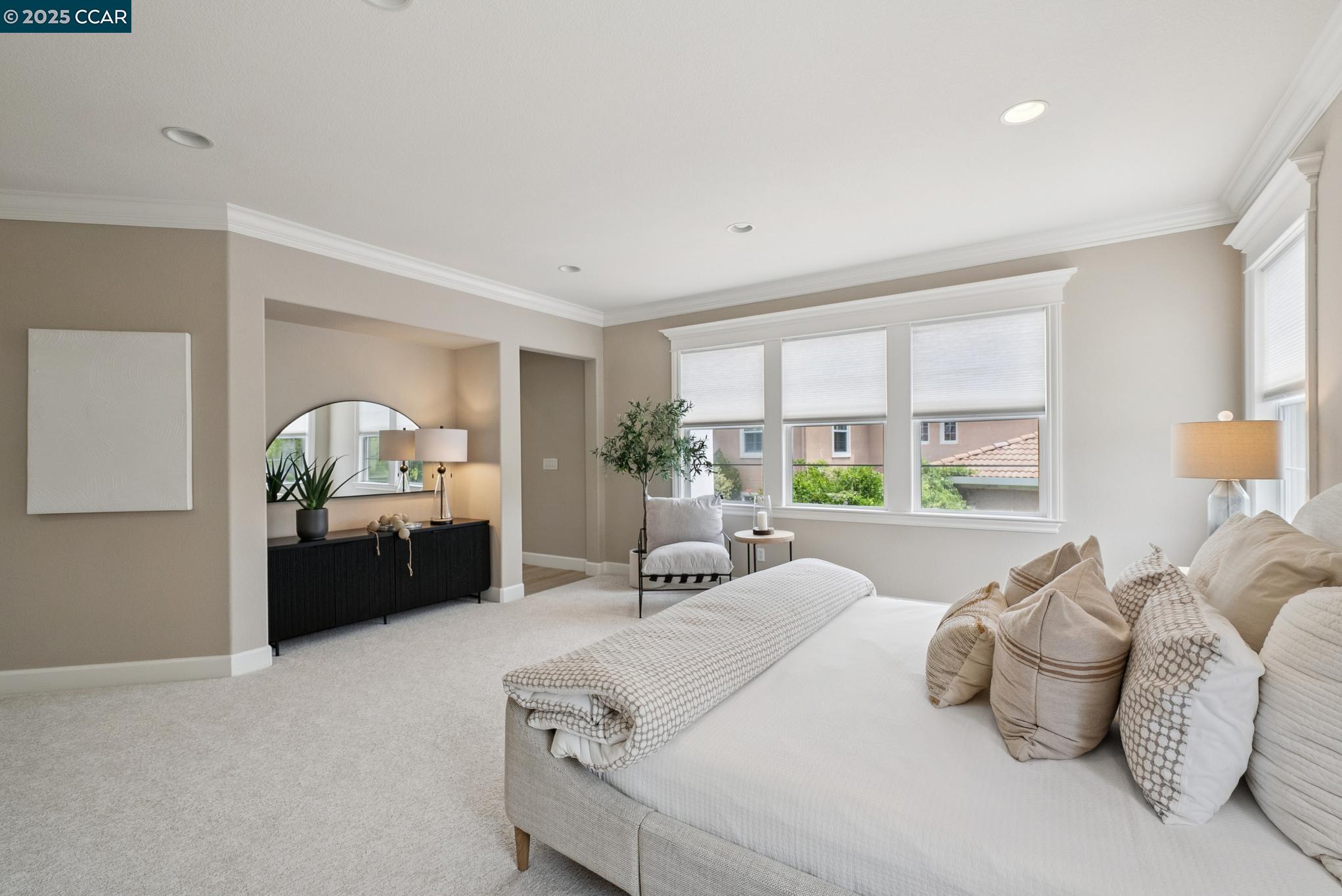 5269 S Montecito Dr