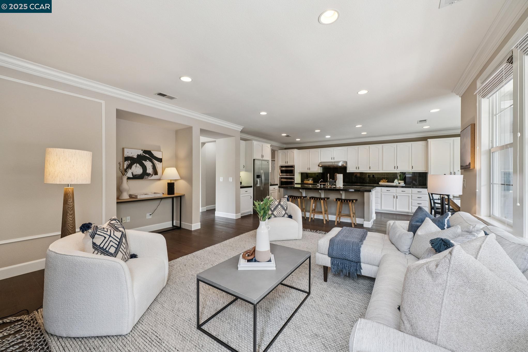 5269 S Montecito Dr
