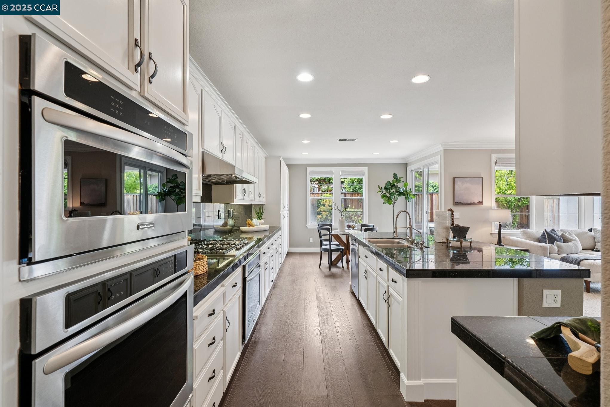5269 S Montecito Dr